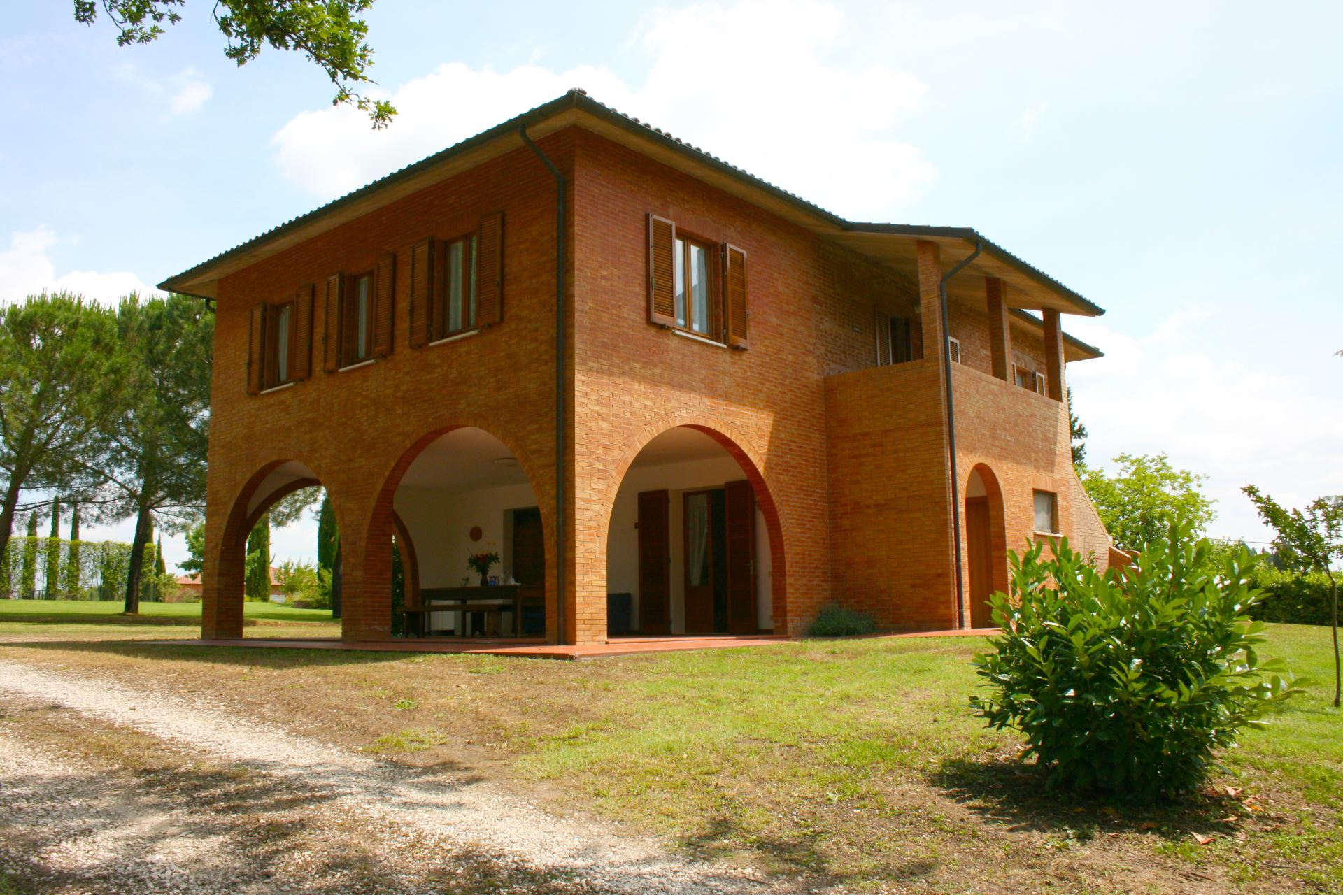 VILLAS WITH POOL LA CONTEA LUCIGNANO TOSCANA