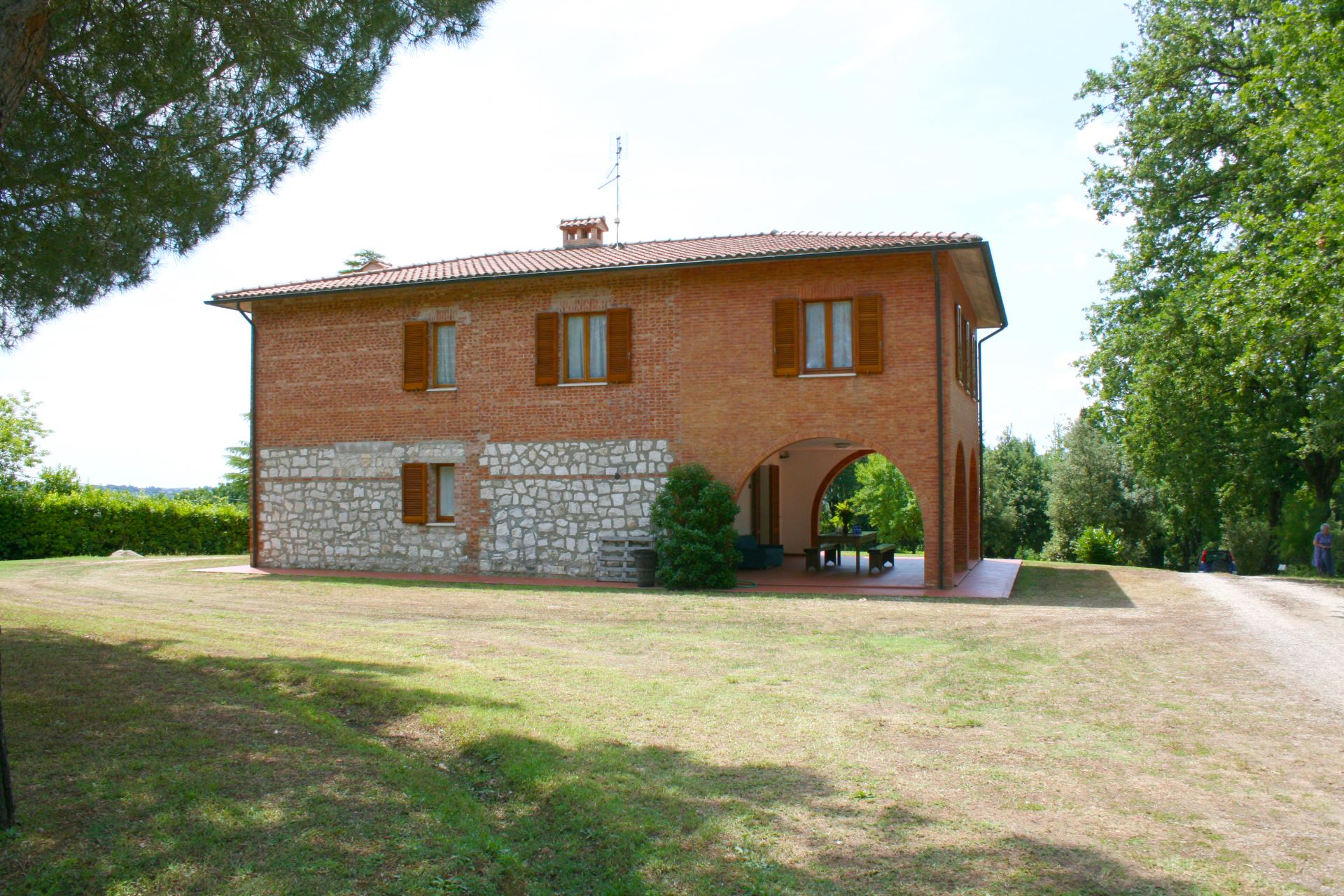 VILLAS WITH POOL LA CONTEA LUCIGNANO TOSCANA