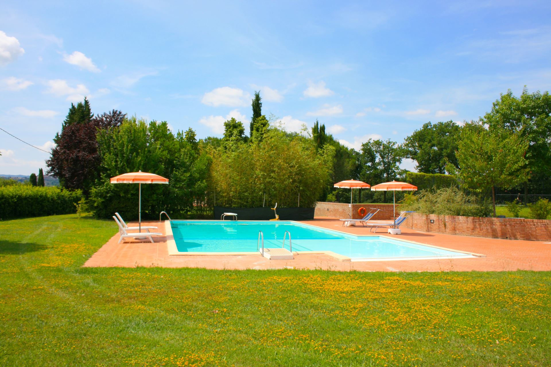 VILLAS WITH POOL LA CONTEA LUCIGNANO TOSCANA