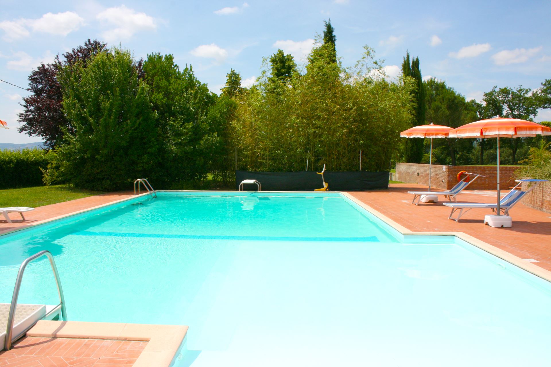VILLAS WITH POOL LA CONTEA LUCIGNANO TOSCANA
