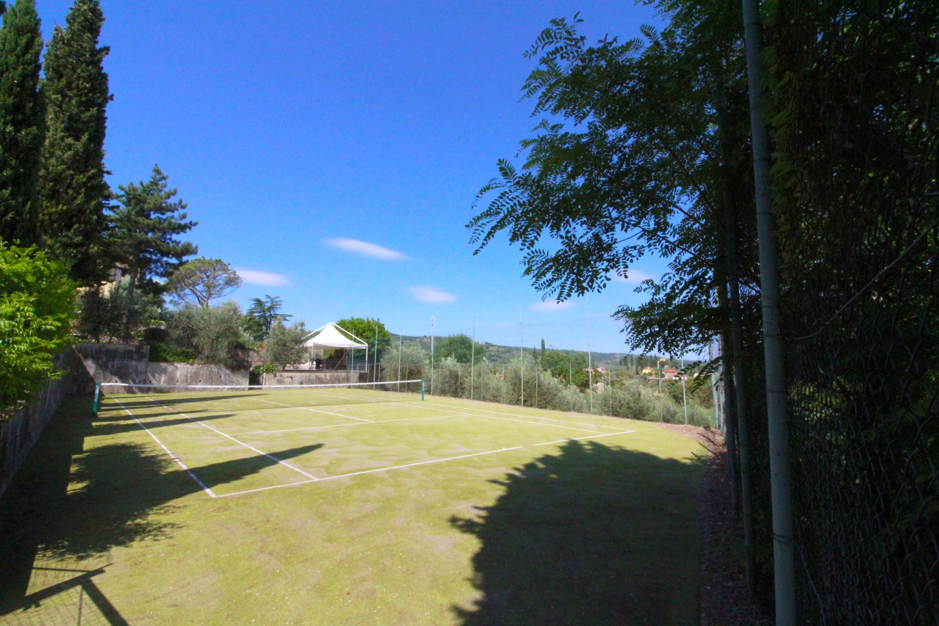 image IL POGGIOLO private tennis court