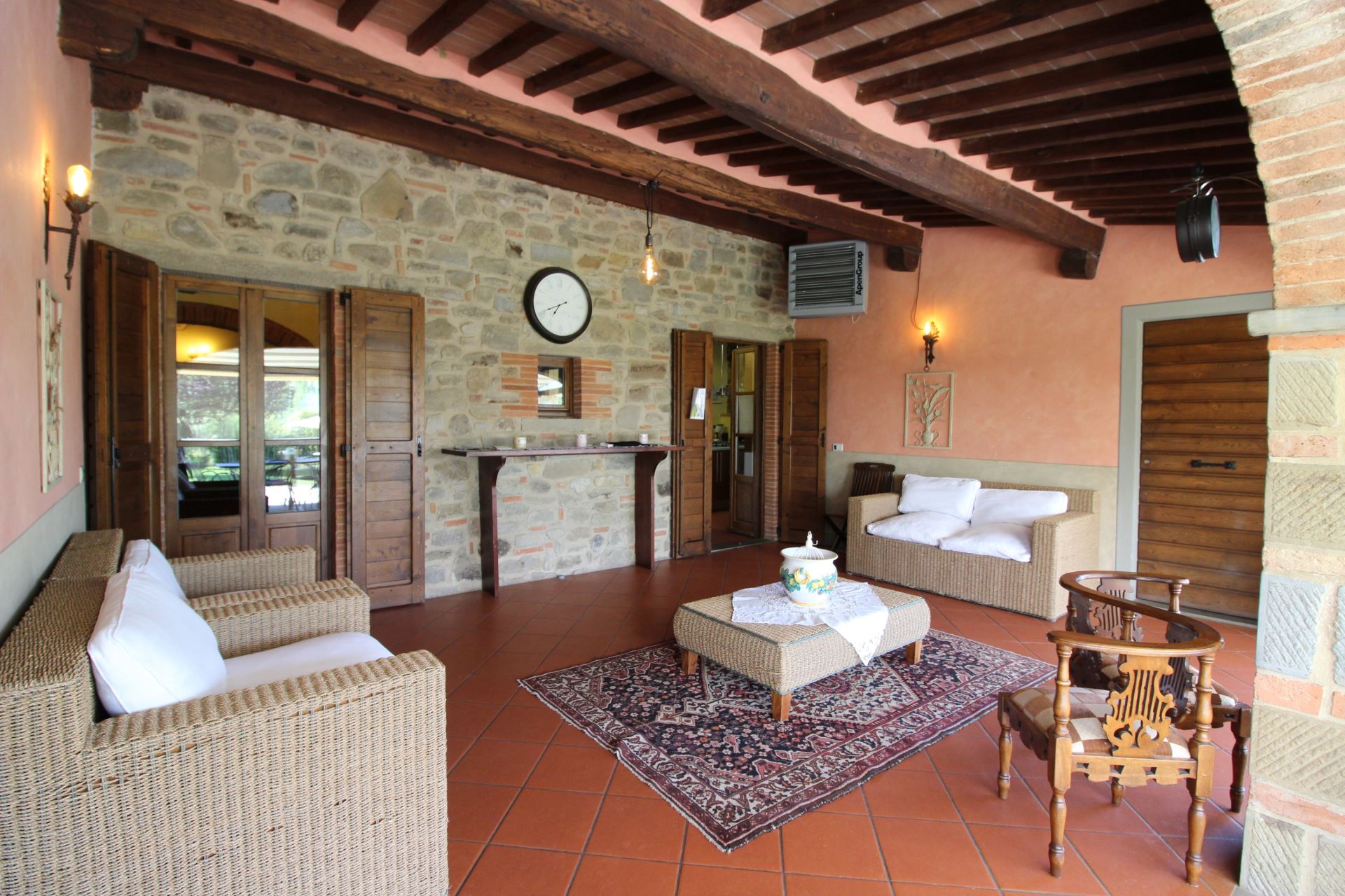 VILLE CON PISCINA LA QUIETE CIVITELLA IN VAL DI CHIANA TOSCANA
