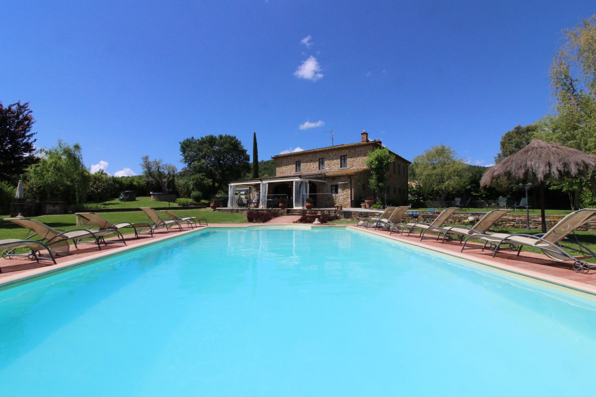 Villa La Quiete private pool sleeps 20 tuscany