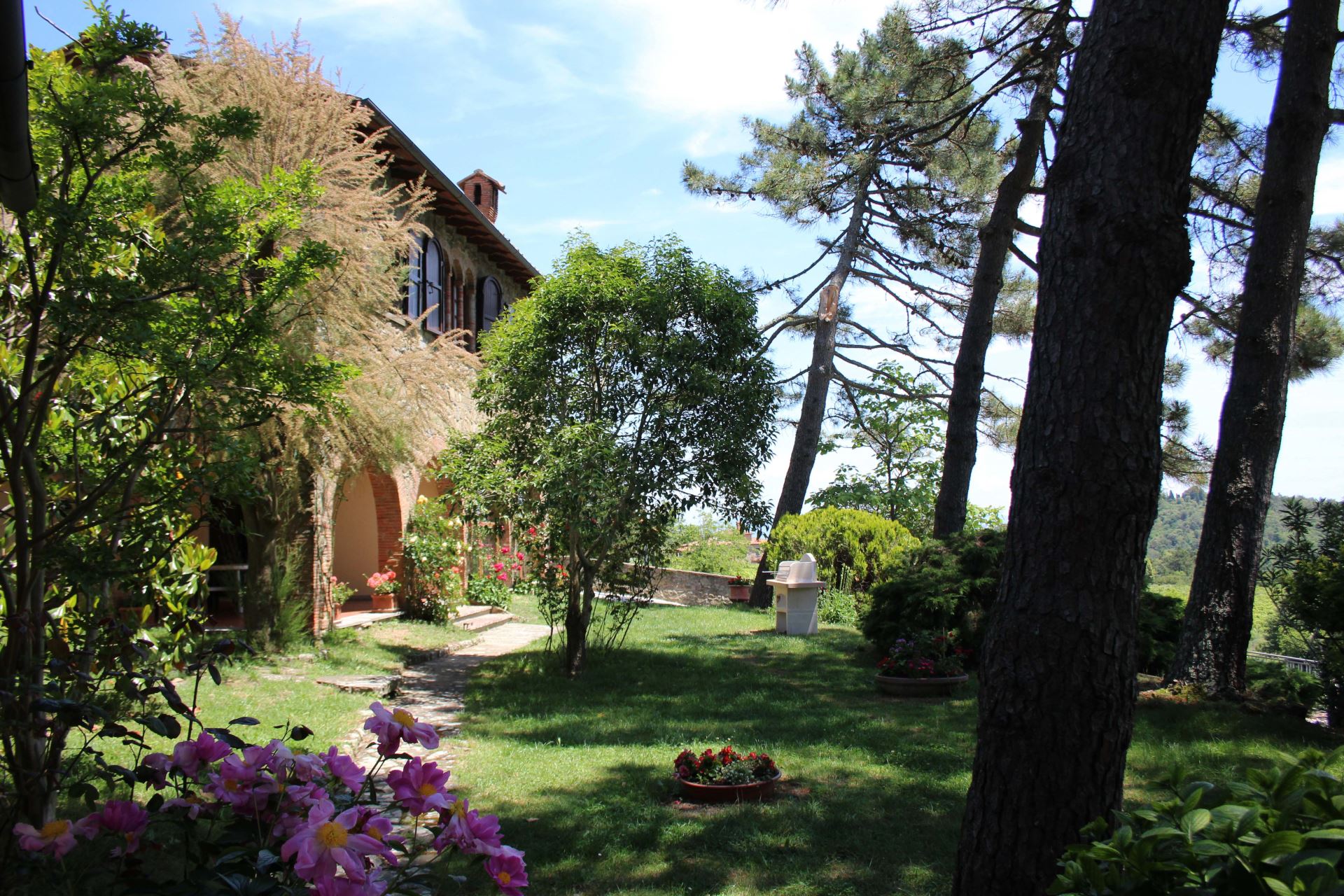 VILLEN MIT POOL PALAZZOLO 6 MONTE SAN SAVINO TOSCANA