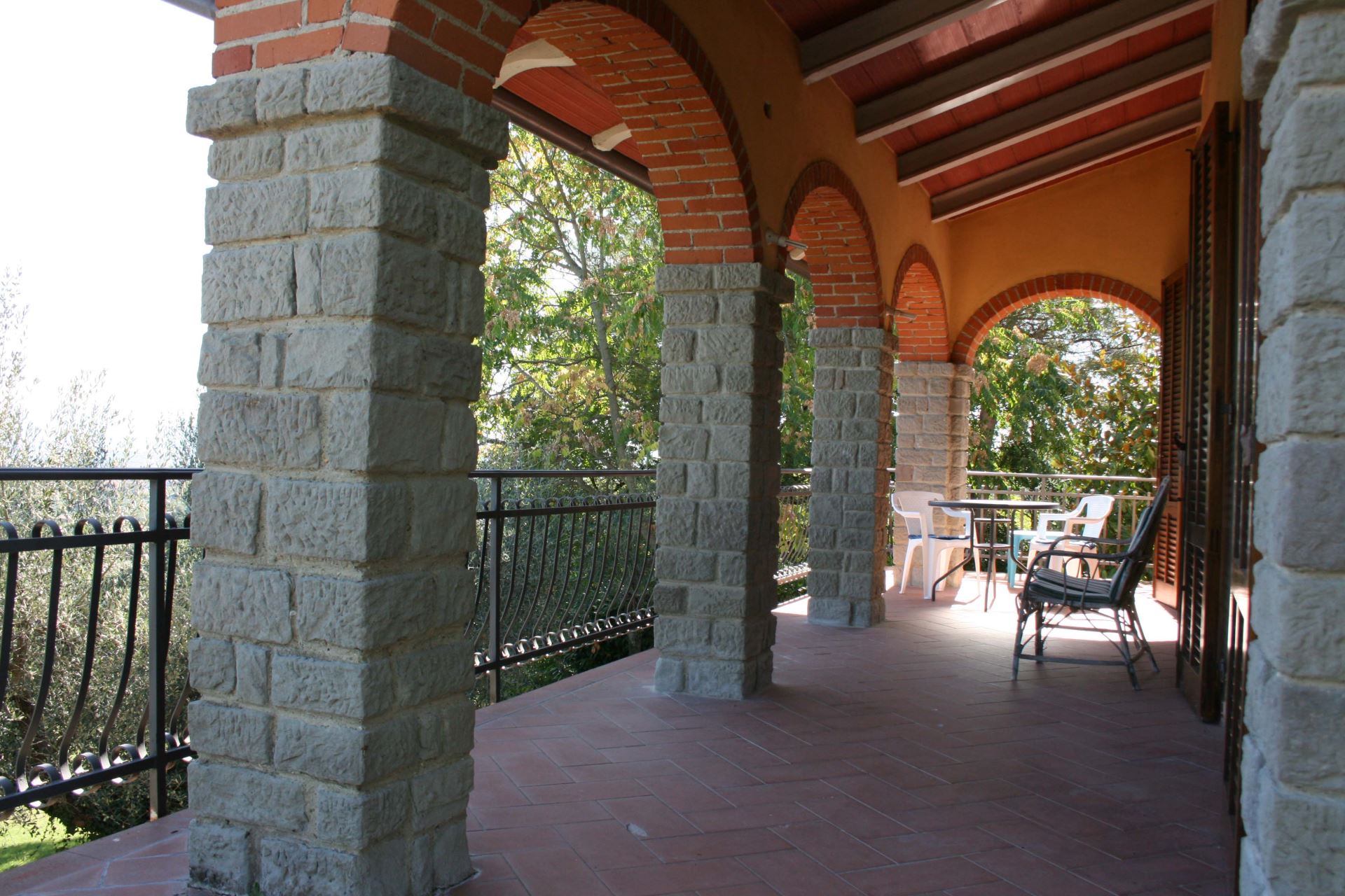 VILLAS WITH POOL LA MAESTA MONTE SAN SAVINO TOSCANA