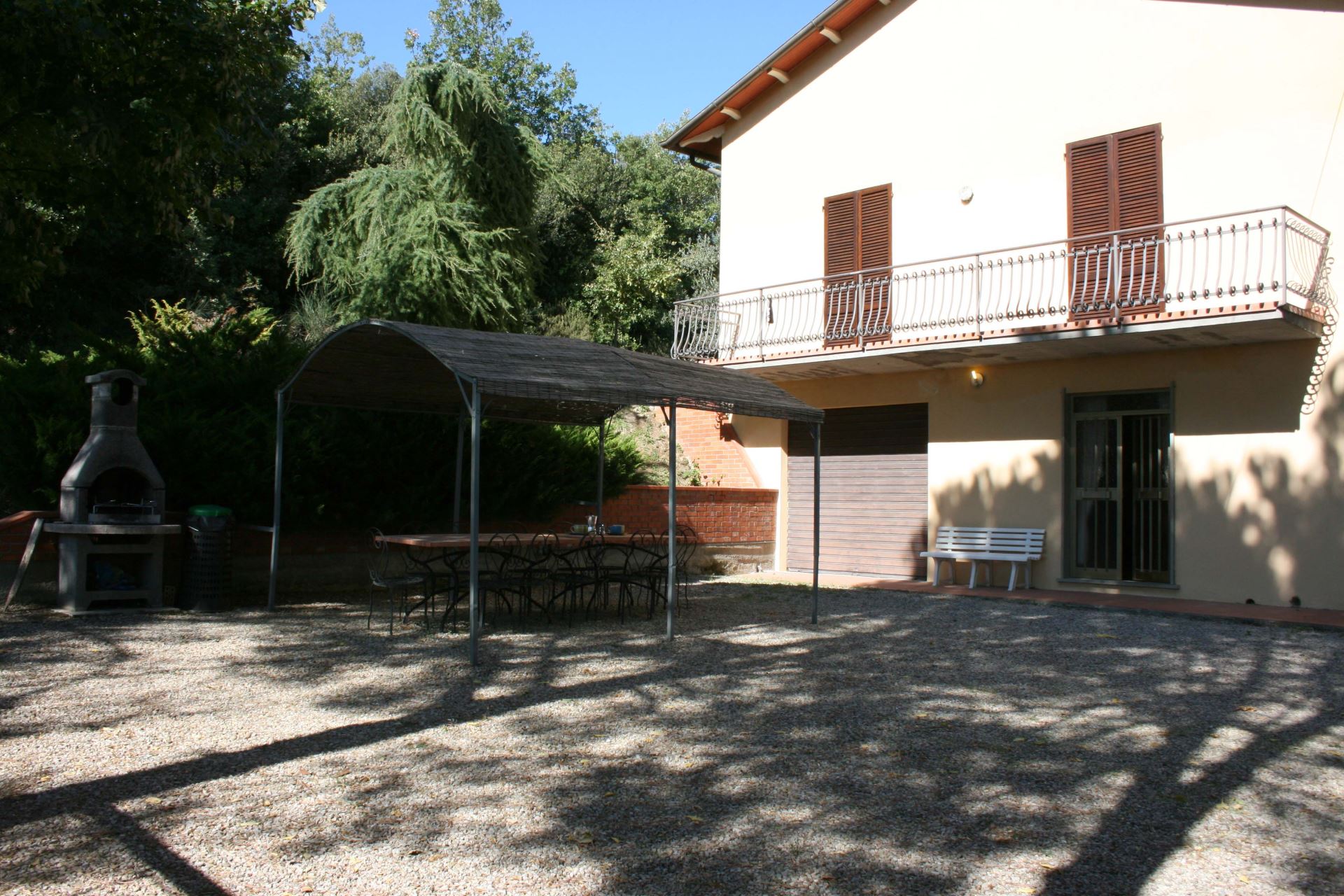 VILLAS WITH POOL LA MAESTA MONTE SAN SAVINO TOSCANA