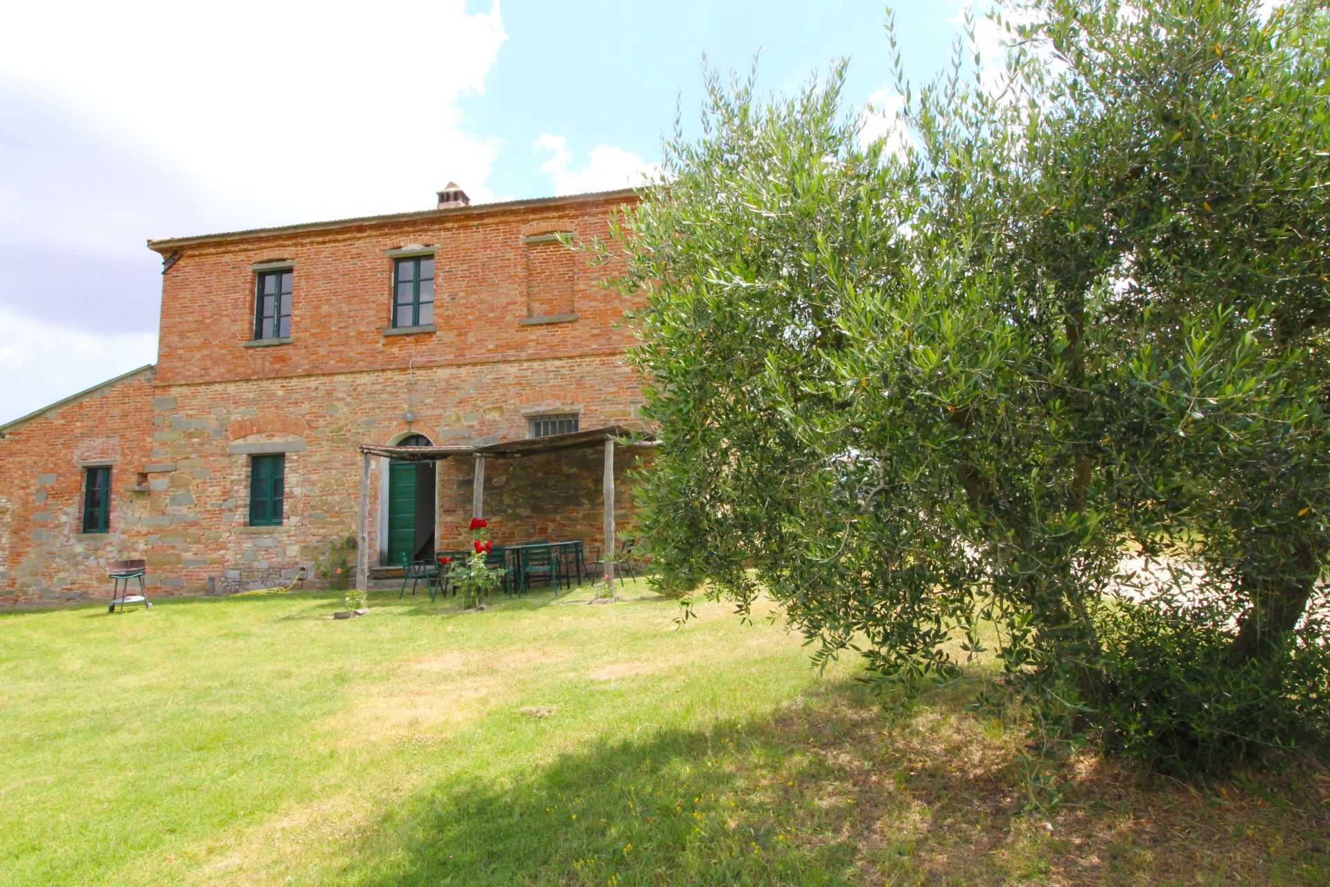 WOHNUNGEN MIT POOL SANTA VITTORIA FOIANO DELLA CHIANA TOSCANA