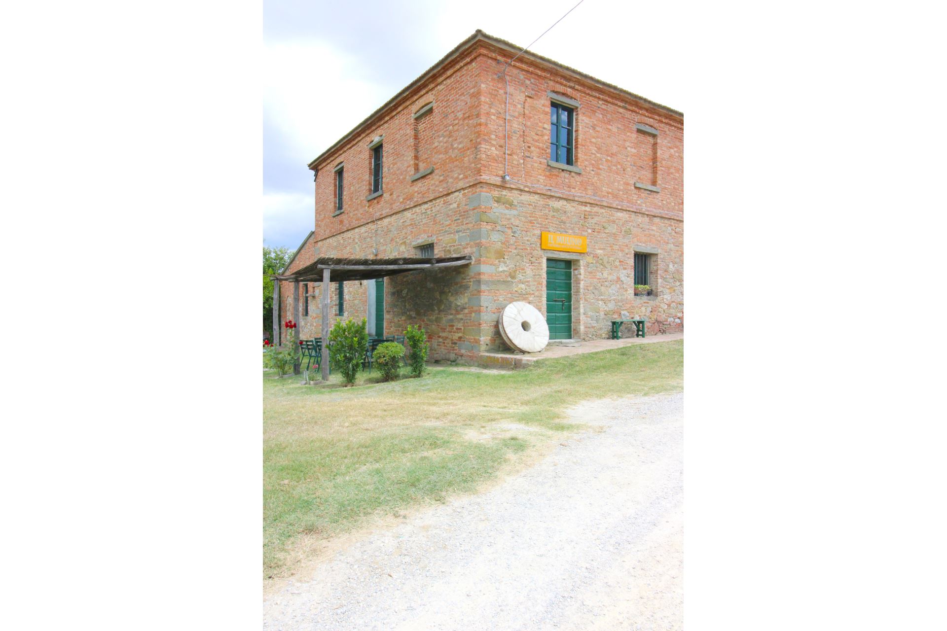WOHNUNGEN MIT POOL SANTA VITTORIA FOIANO DELLA CHIANA TOSCANA