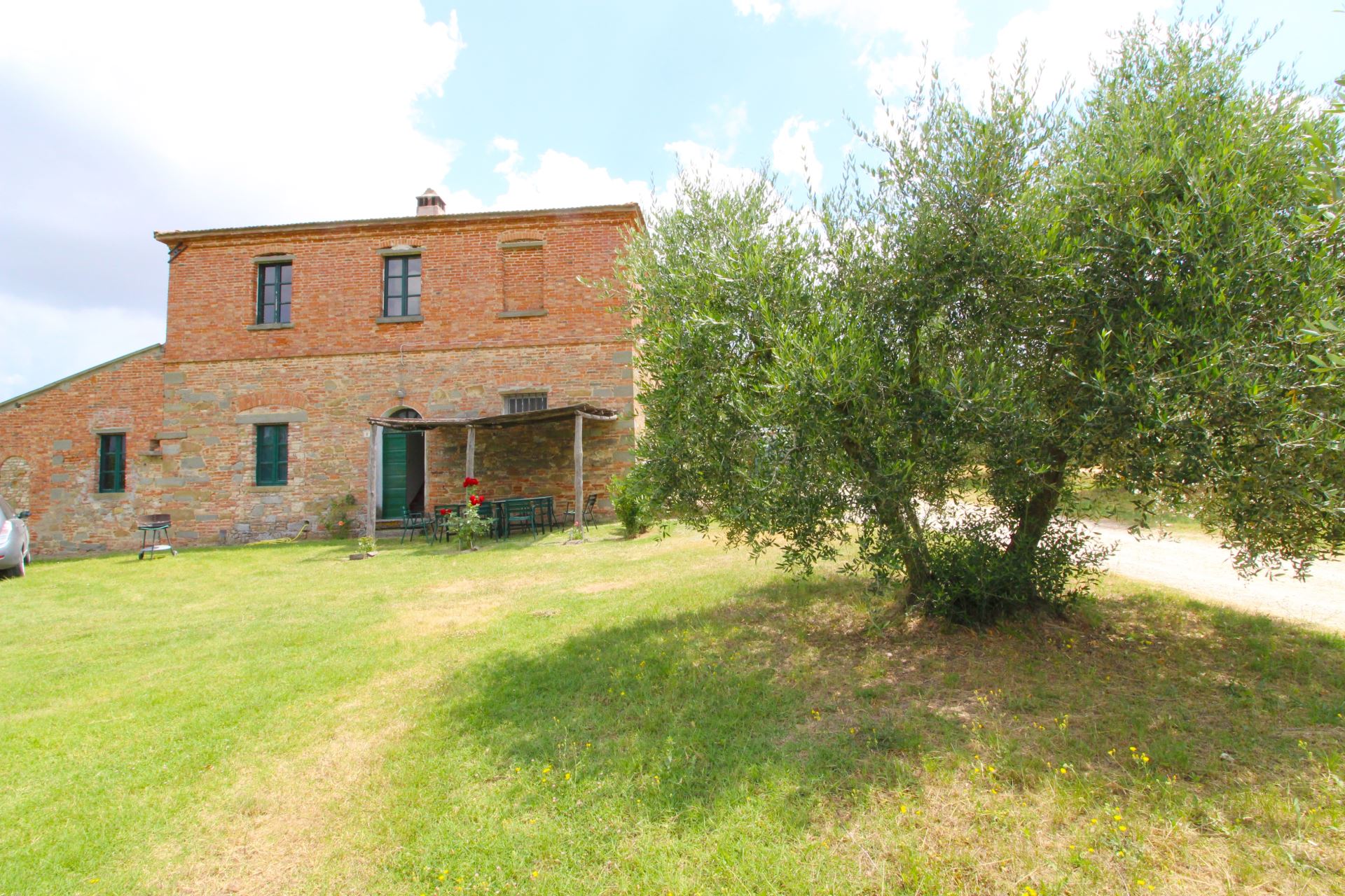 WOHNUNGEN MIT POOL SANTA VITTORIA FOIANO DELLA CHIANA TOSCANA