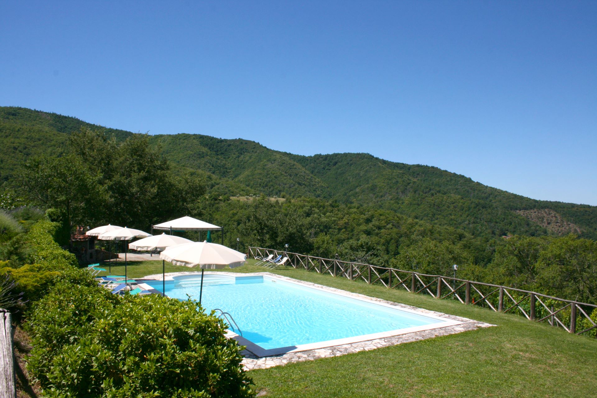 VILLE CON PISCINA BORGO ANTICO 8 CORTONA TOSCANA