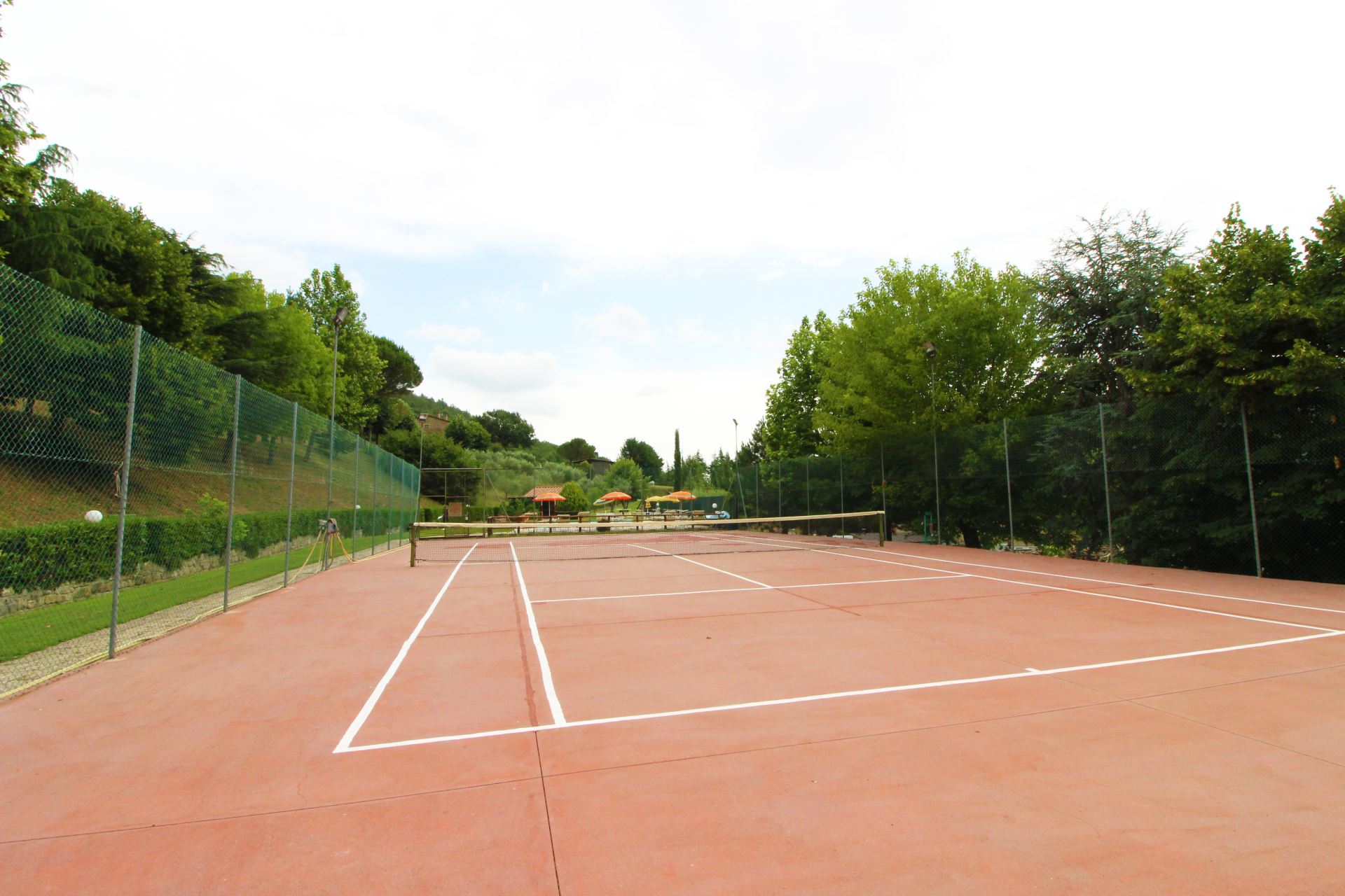 VILLEN MIT POOL CASALE AIOLA CORTONA TOSCANA