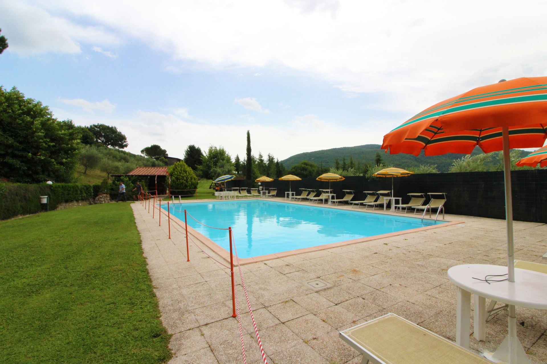 VILLEN MIT POOL CASALE AIOLA CORTONA TOSCANA