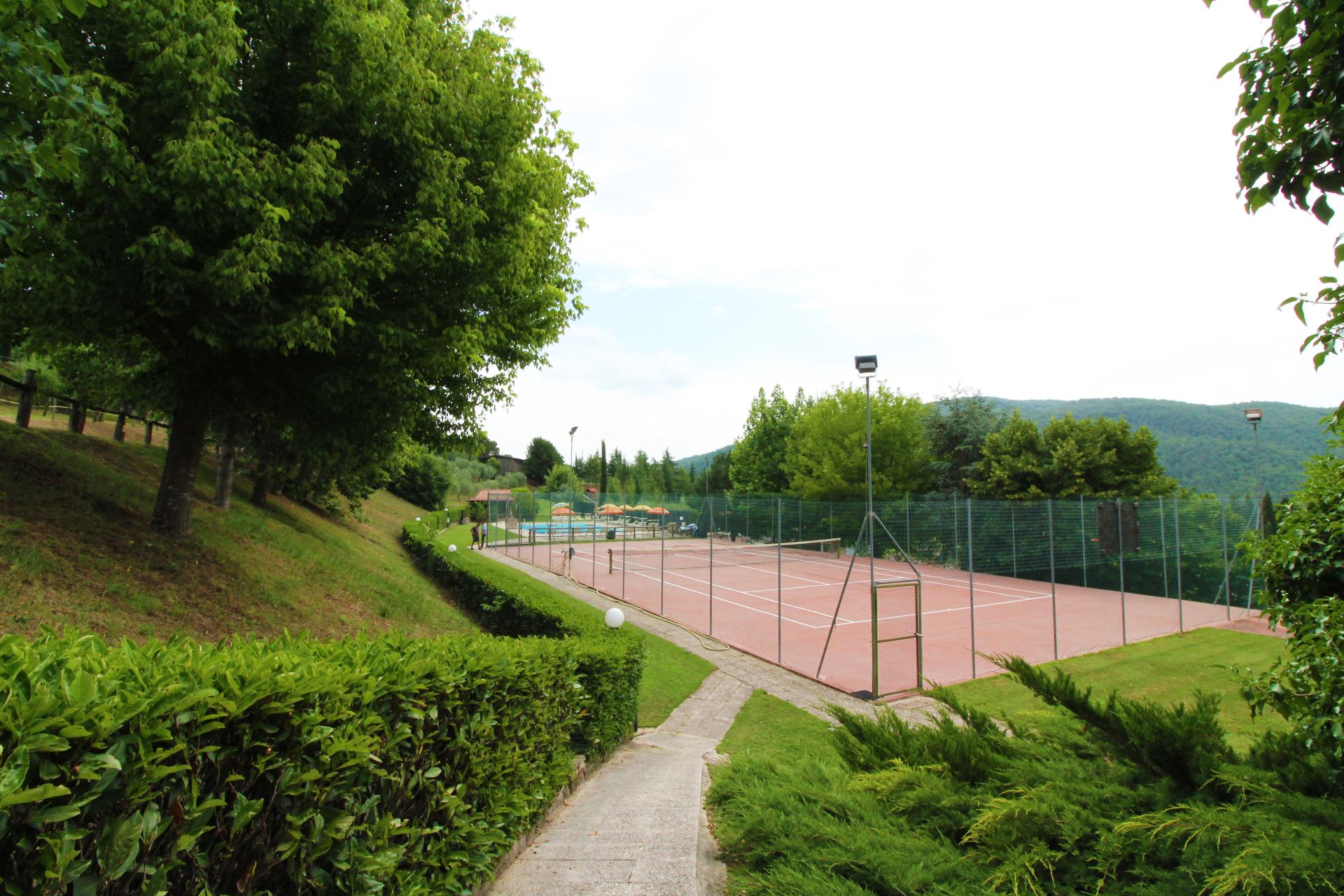 VILLEN MIT POOL CASALE AIOLA CORTONA TOSCANA