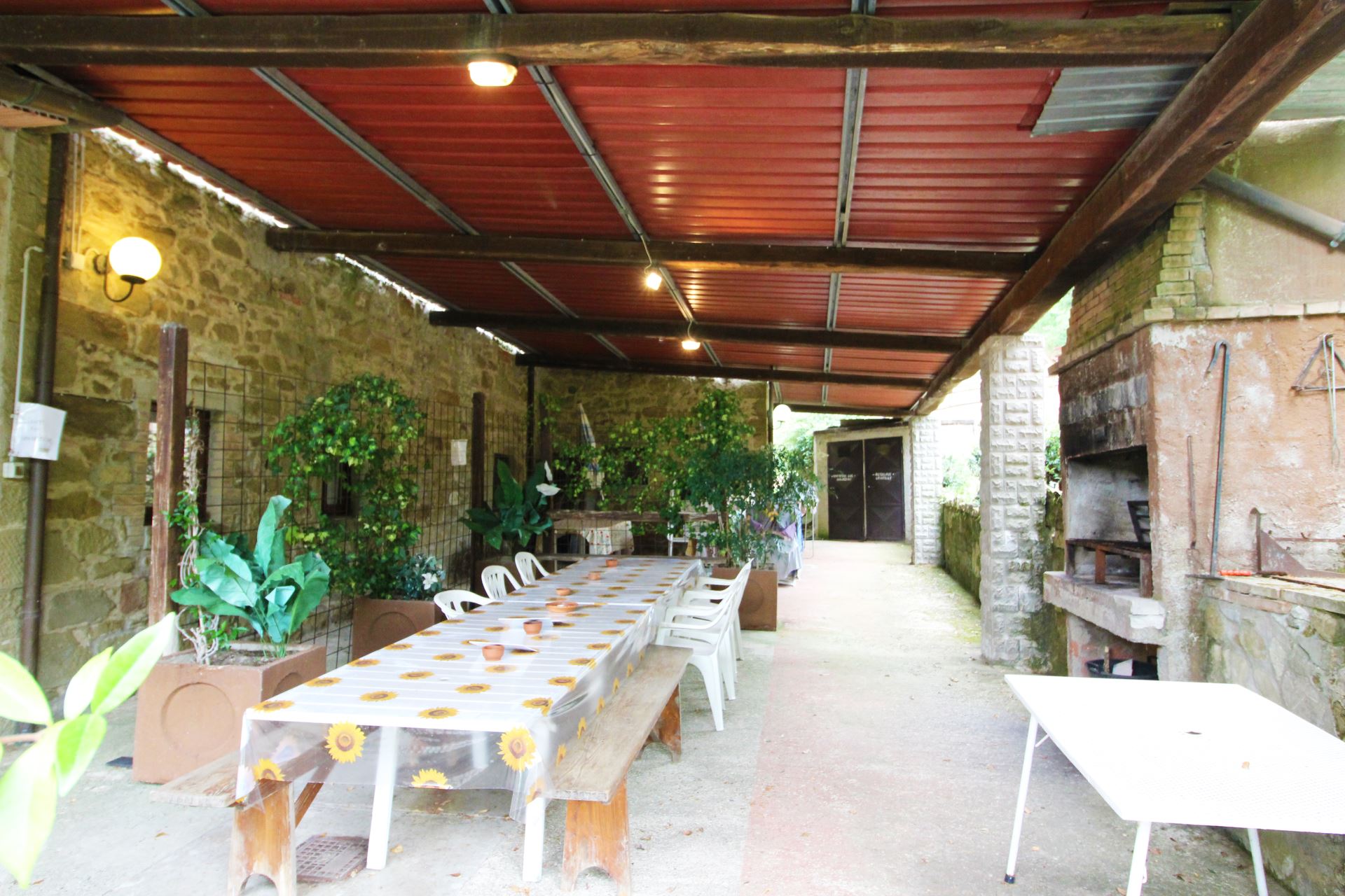 VILLEN MIT POOL CASALE AIOLA CORTONA TOSCANA
