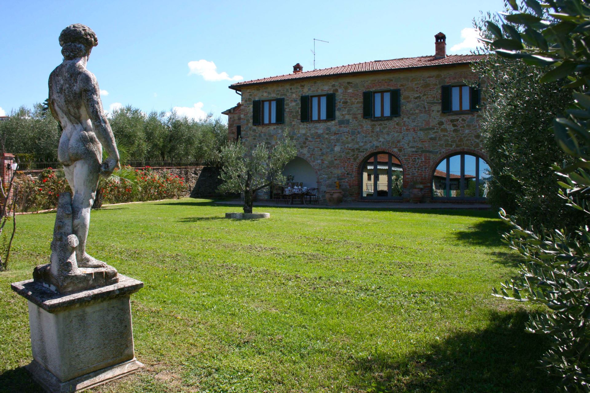 VILLAS WITH POOL CASA FELICE LUCIGNANO TOSCANA