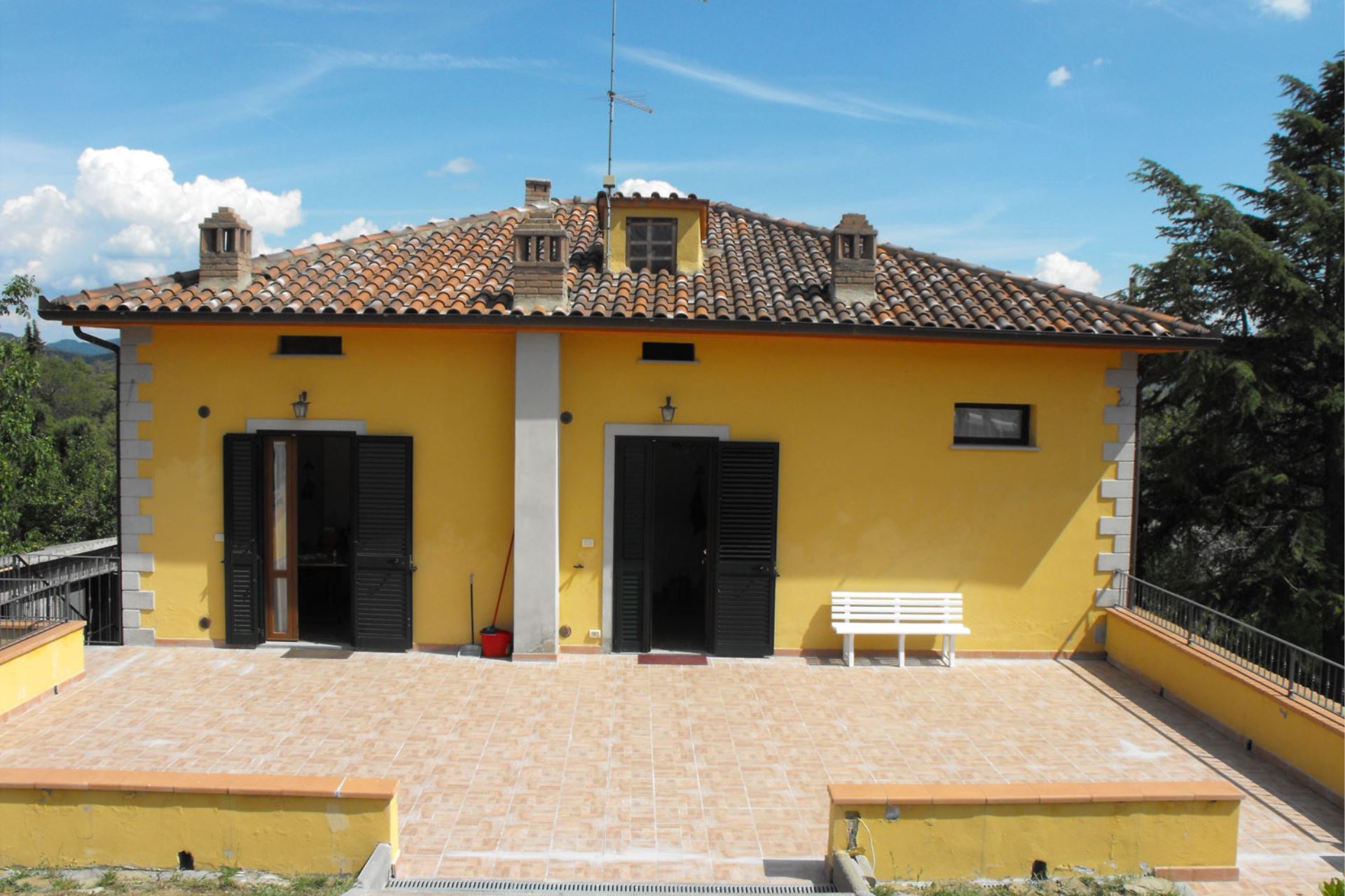 VILLEN MIT POOL CASA CALDESI AREZZO TOSCANA