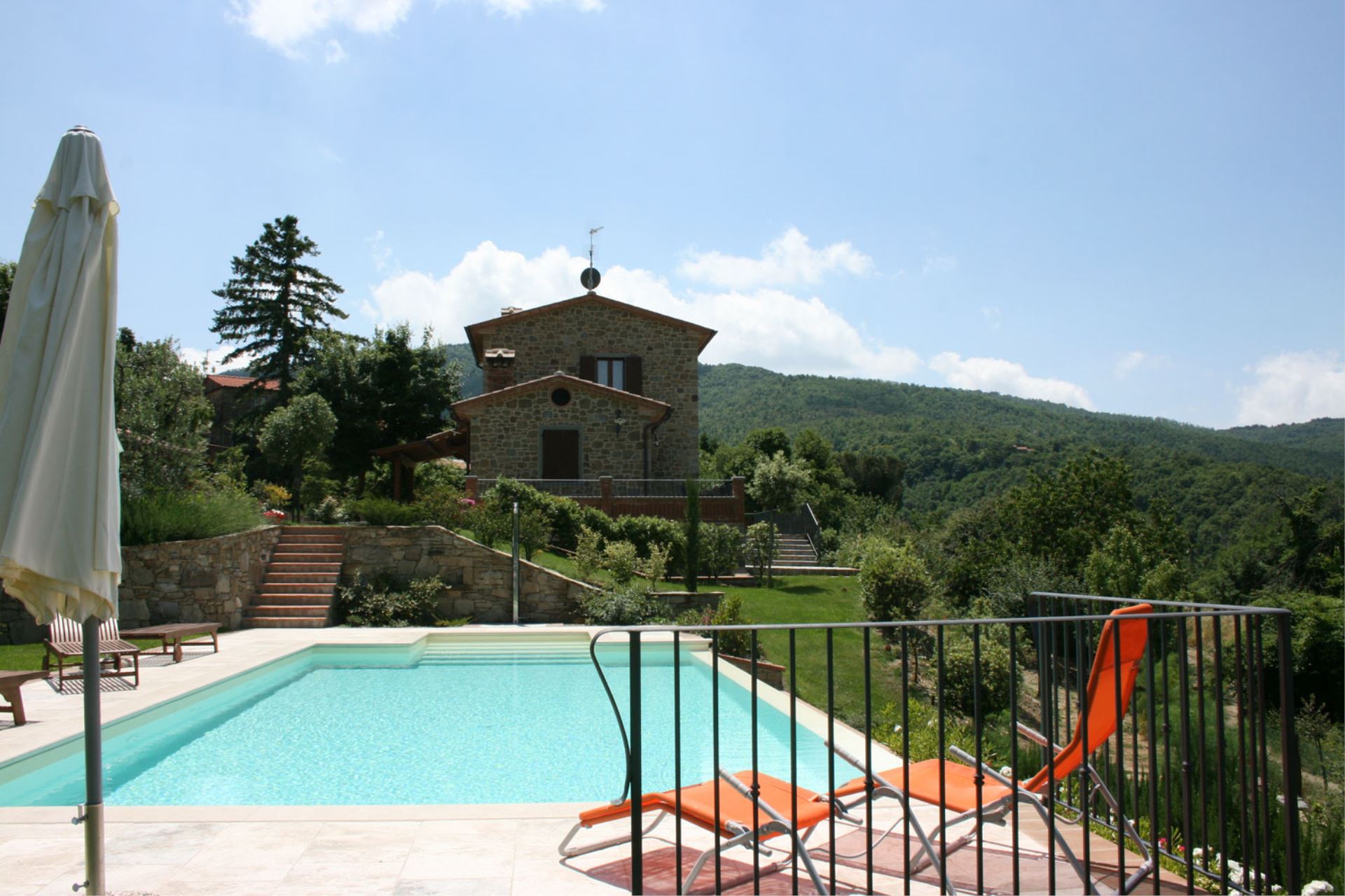 VILLAS WITH POOL PODERE CANTALENA CORTONA TOSCANA