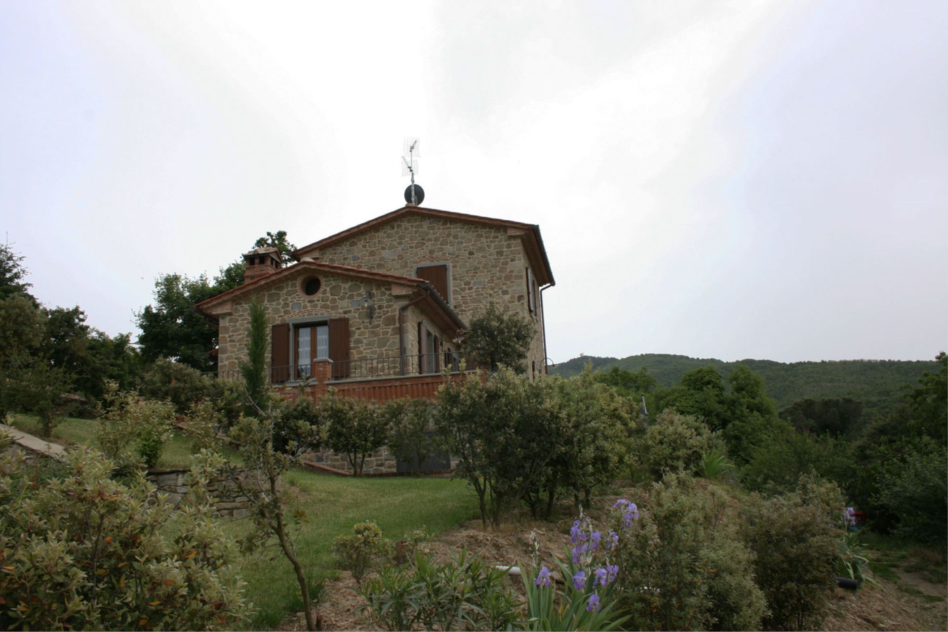 VILLAS WITH POOL PODERE CANTALENA CORTONA TOSCANA