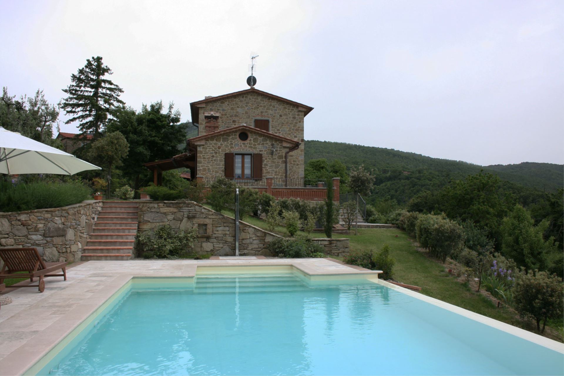 VILLAS WITH POOL PODERE CANTALENA CORTONA TOSCANA
