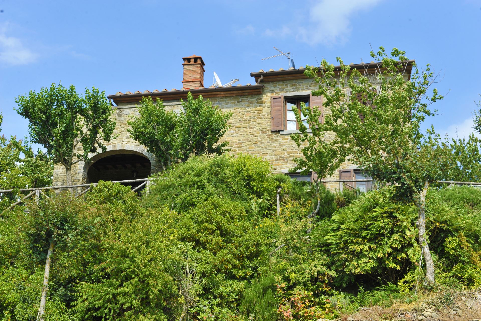 VILLEN MIT POOL CASETTA I CILIEGI CORTONA TOSCANA
