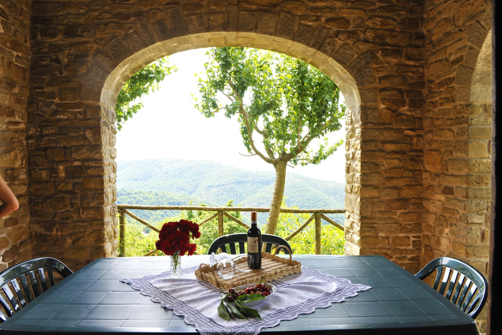VILLEN MIT POOL CASETTA I CILIEGI CORTONA TOSCANA