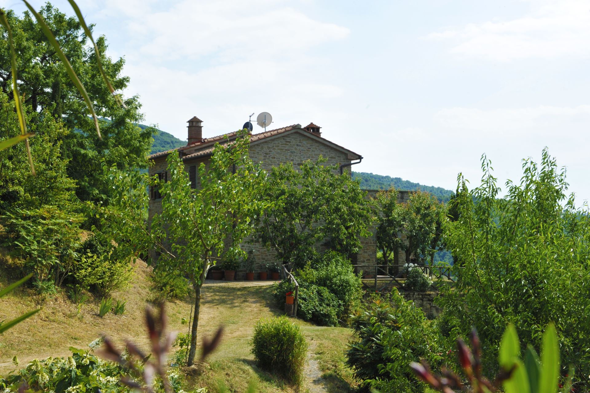 VILLEN MIT POOL CASETTA I CILIEGI CORTONA TOSCANA