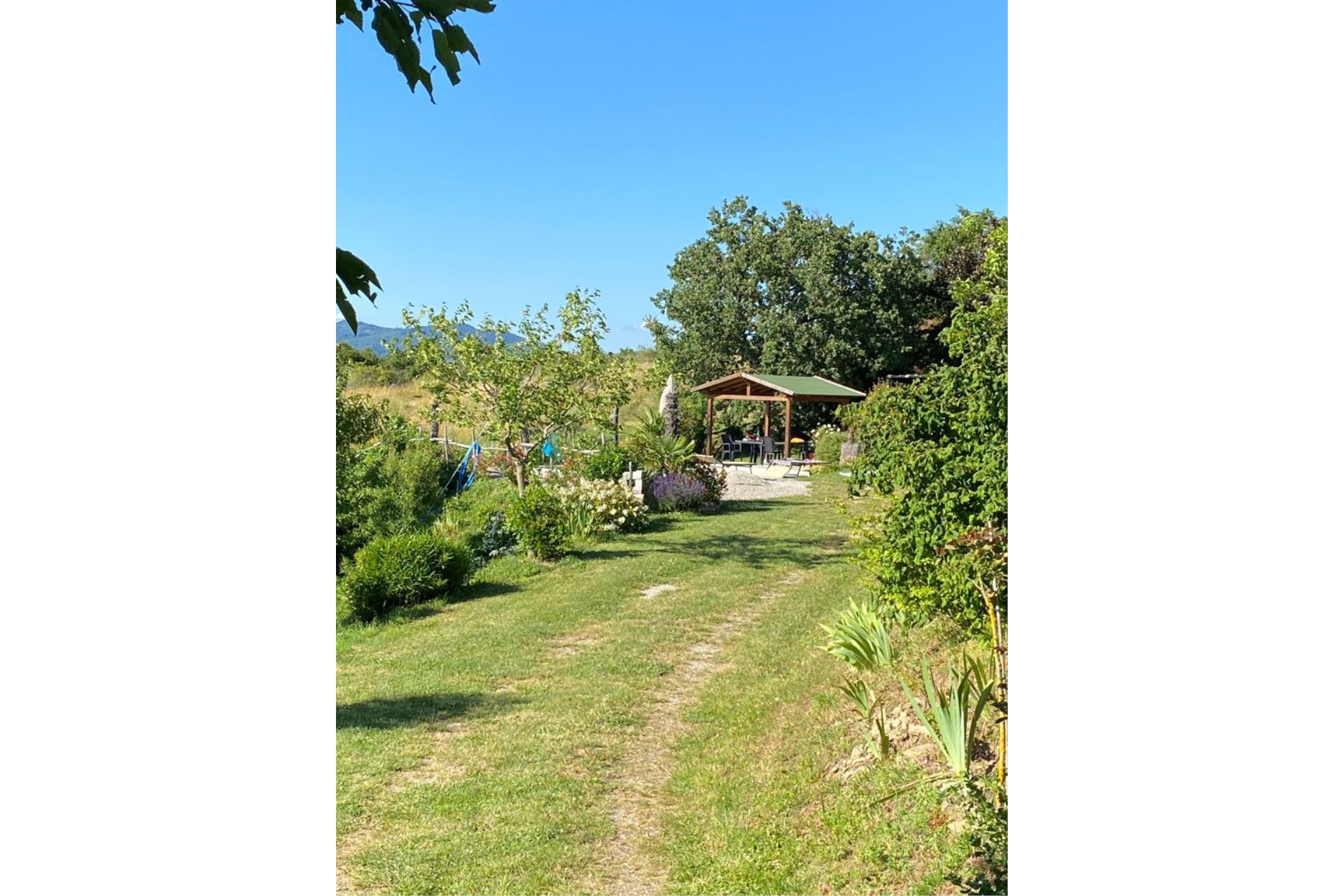 VILLEN MIT POOL CASETTA I CILIEGI CORTONA TOSCANA