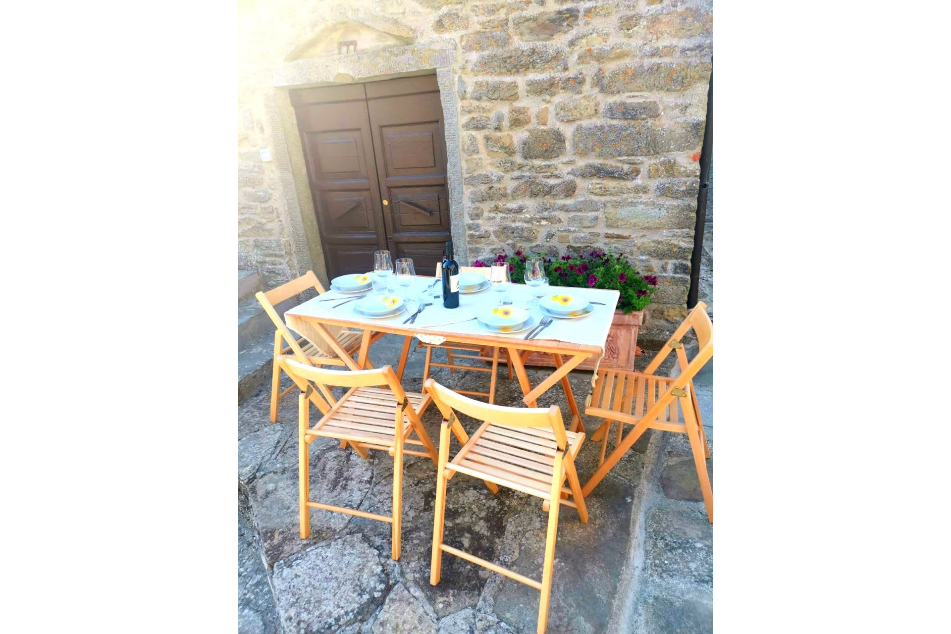 APPARTAMENTI CON PISCINA LA CASA NEL BORGO CORTONA TOSCANA
