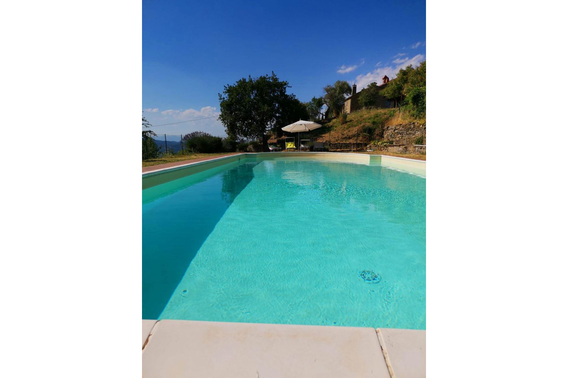 APPARTAMENTI CON PISCINA LA CASA NEL BORGO CORTONA TOSCANA