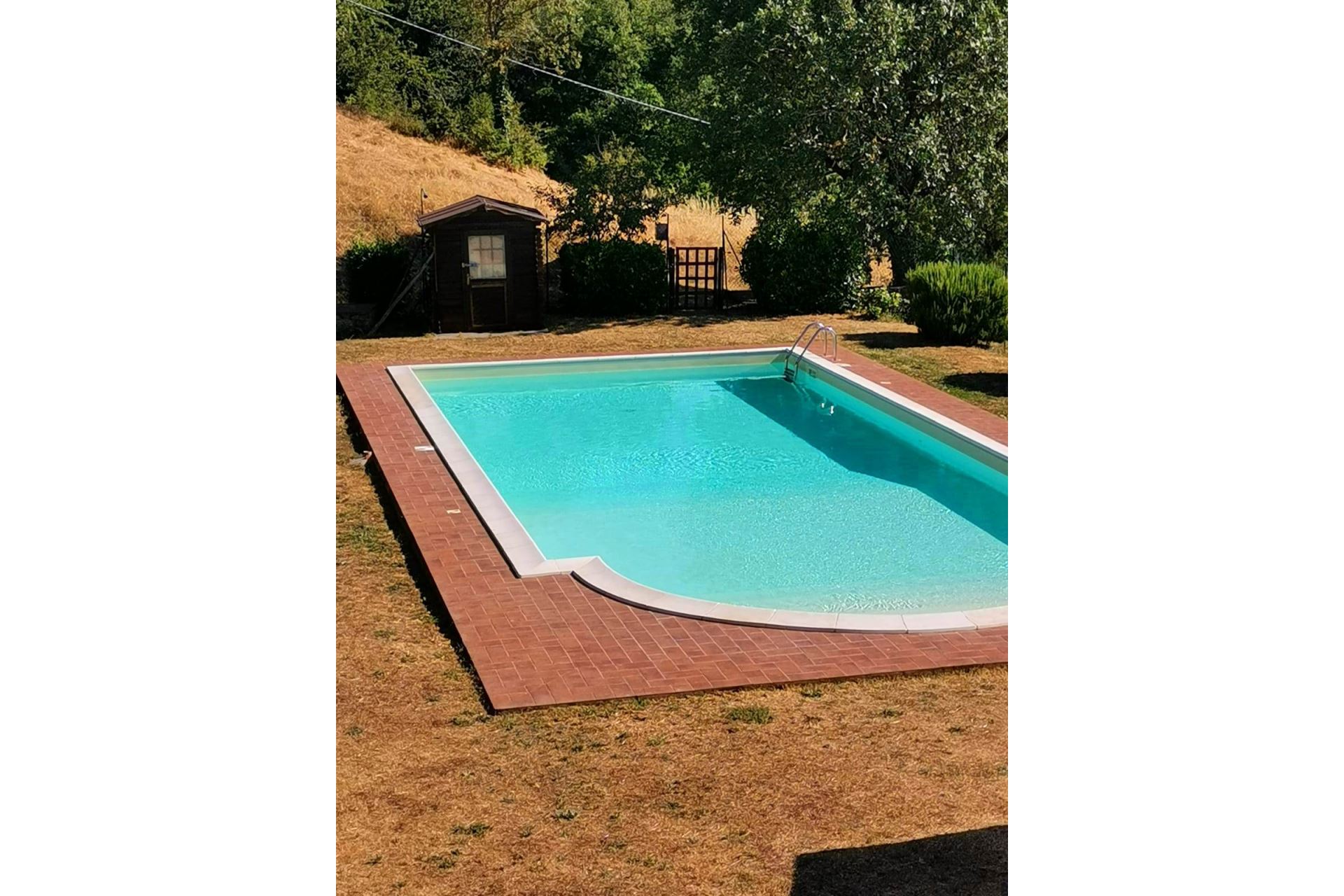 APPARTAMENTI CON PISCINA LA CASA NEL BORGO CORTONA TOSCANA