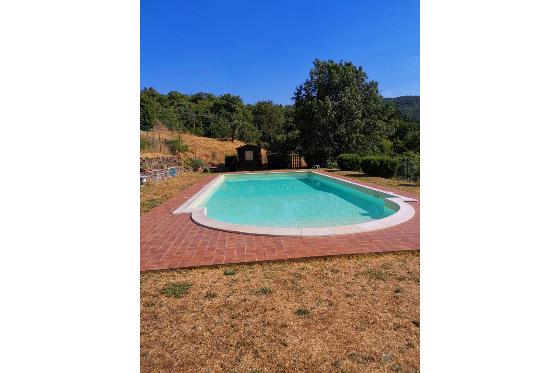 APPARTAMENTI CON PISCINA LA CASA NEL BORGO CORTONA TOSCANA