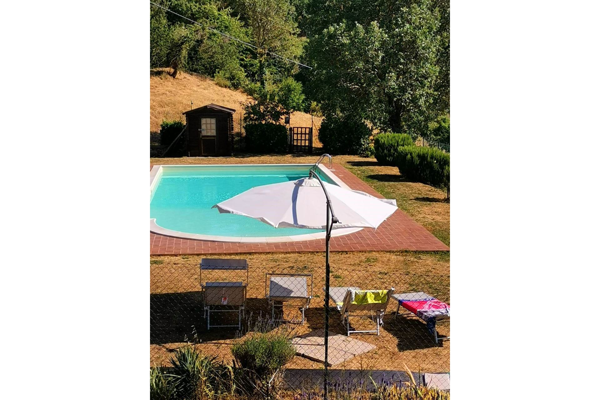 APPARTAMENTI CON PISCINA LA CASA NEL BORGO CORTONA TOSCANA