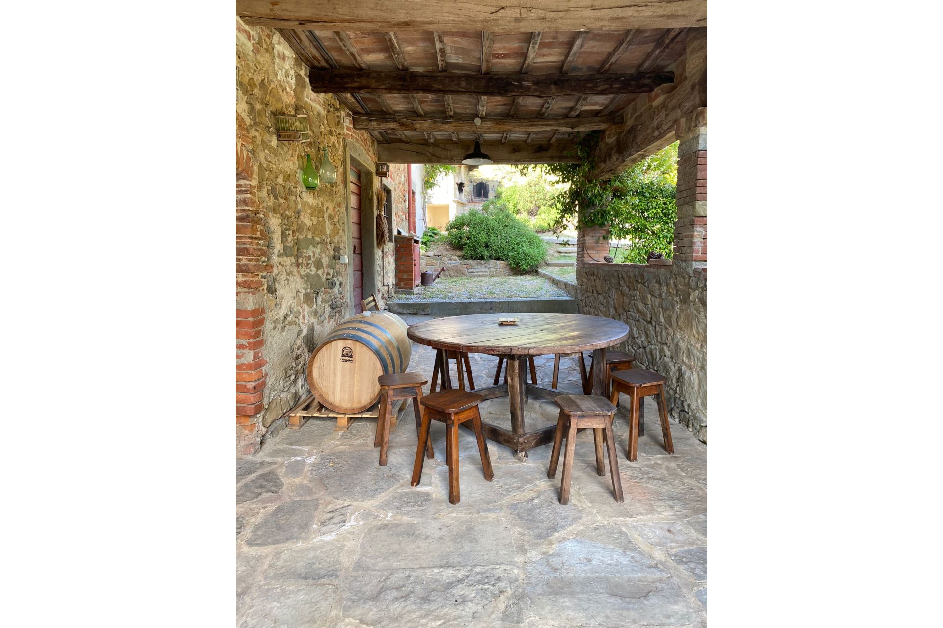 VILLEN MIT POOL CASALE IL TRECENTO CASTIGLION FIORENTINO TOSCANA