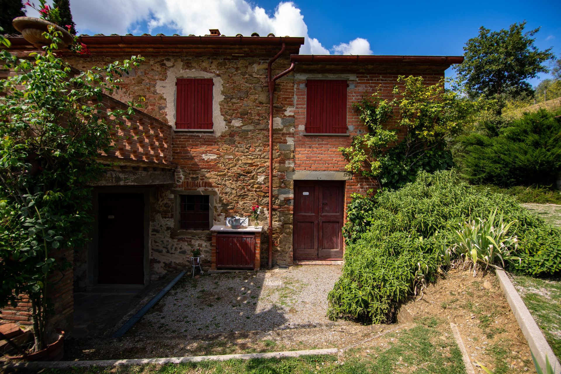 VILLEN MIT POOL CASALE IL TRECENTO CASTIGLION FIORENTINO TOSCANA