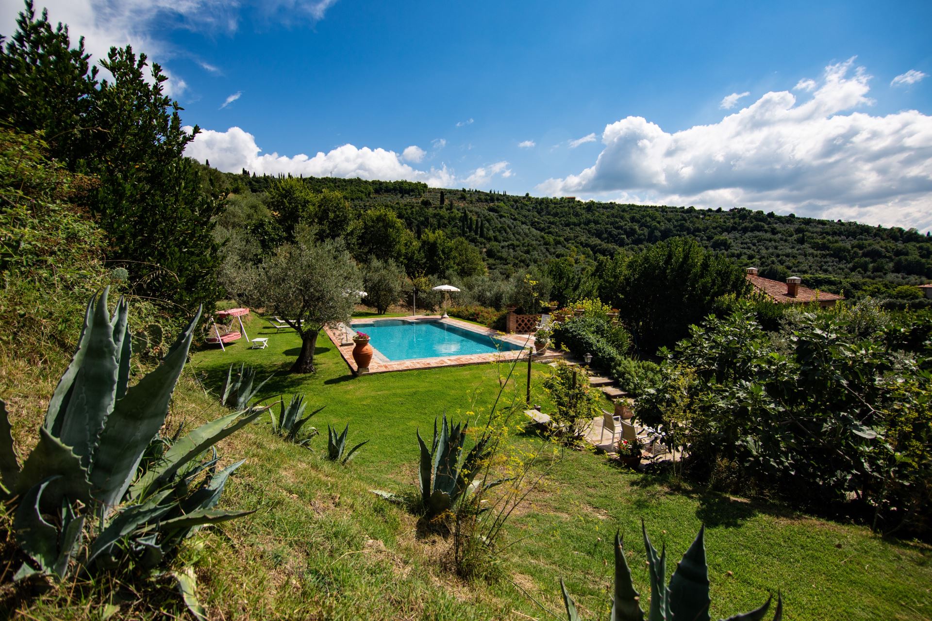 VILLEN MIT POOL CASALE IL TRECENTO CASTIGLION FIORENTINO TOSCANA