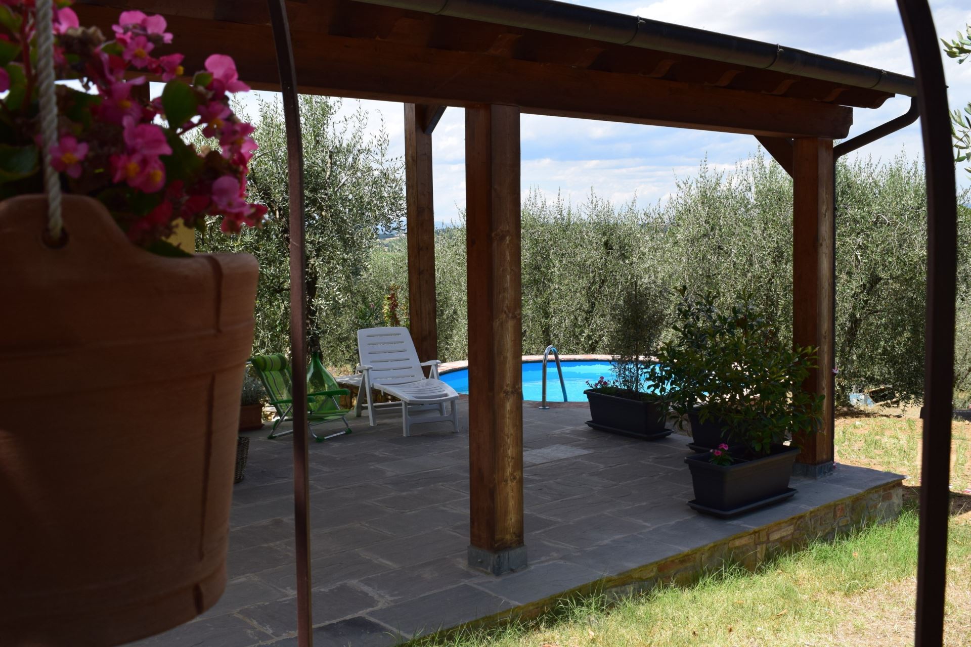 APARTMENTS WITH POOL SELVA DEGLI ULIVI FOIANO DELLA CHIANA TOSCANA