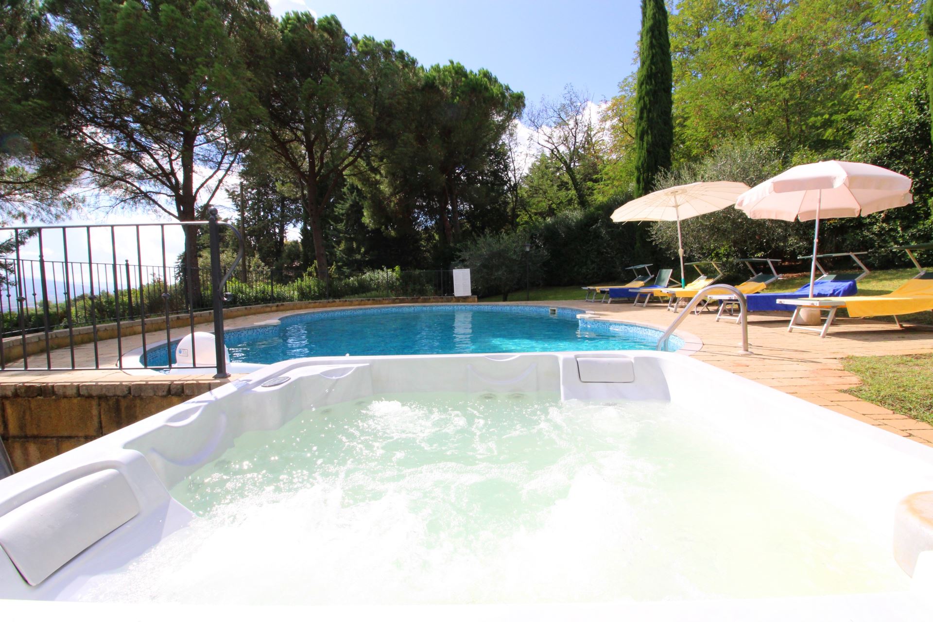 VILLEN MIT POOL VILLINO ALBA AREZZO TOSCANA