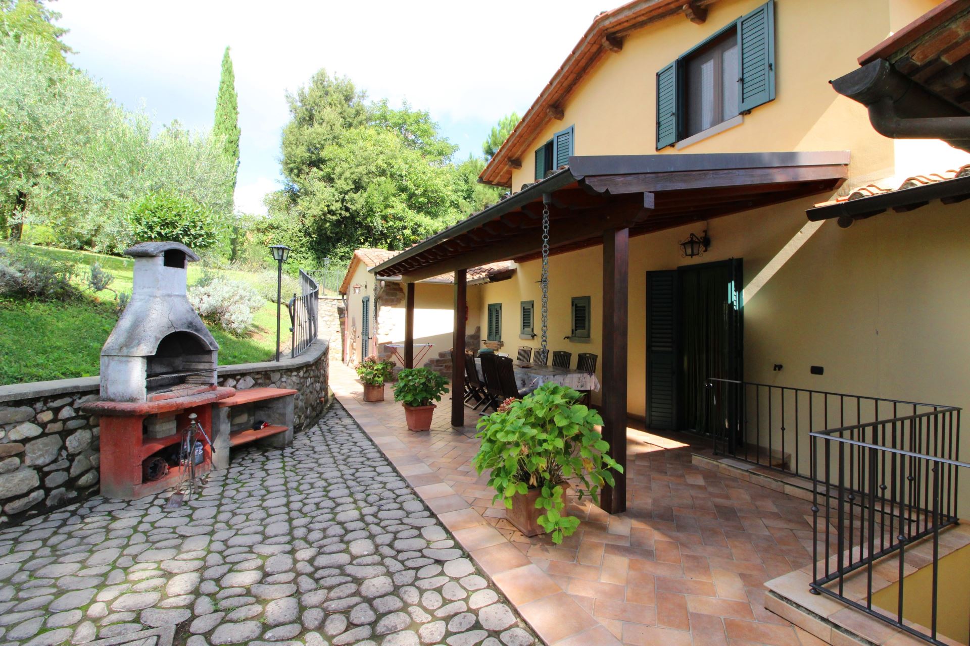 VILLEN MIT POOL VILLINO ALBA AREZZO TOSCANA