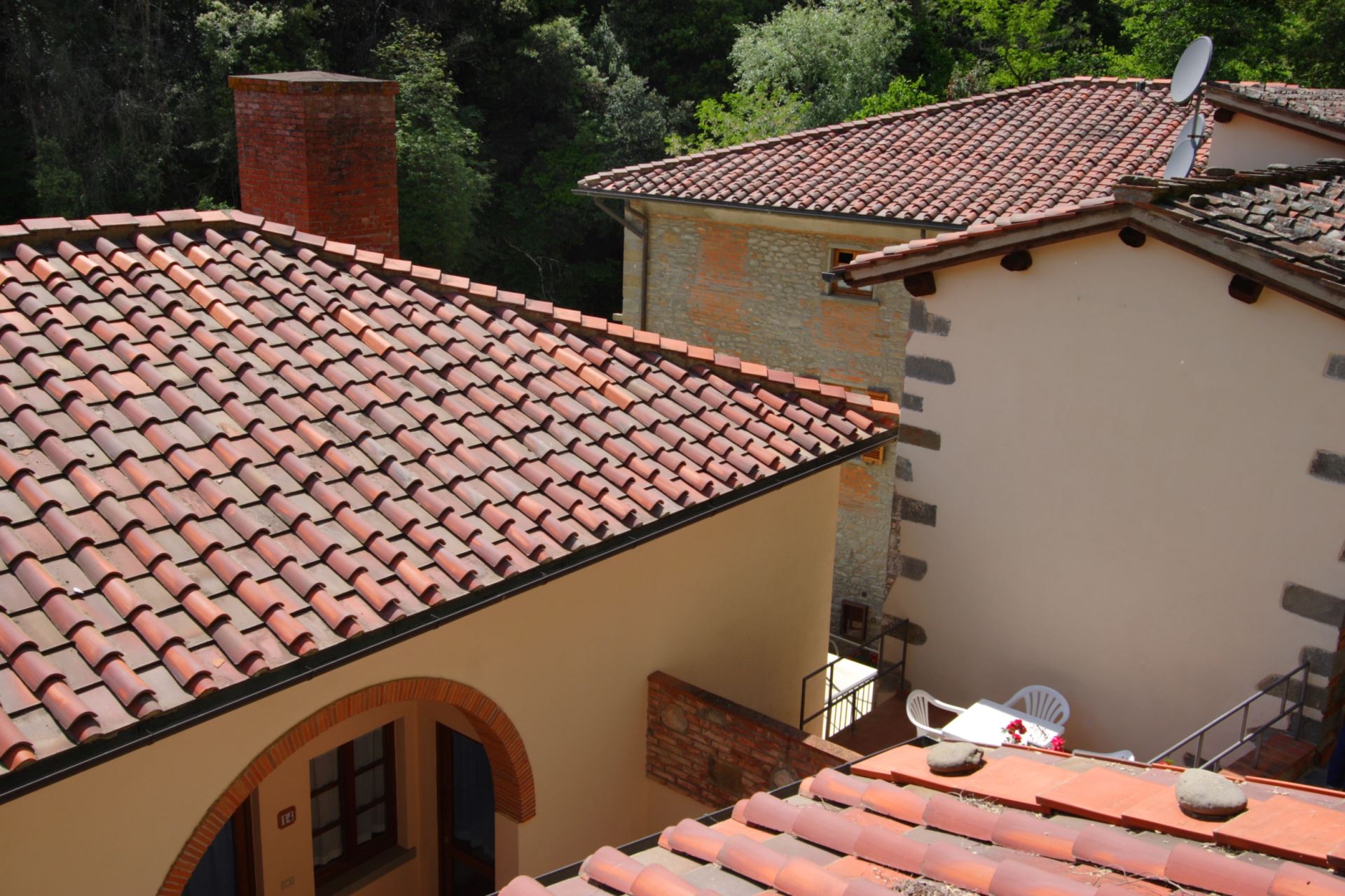 APPARTEMENTS AVEC PISCINE LA CASCATA LORO CIUFFENNA TOSCANA