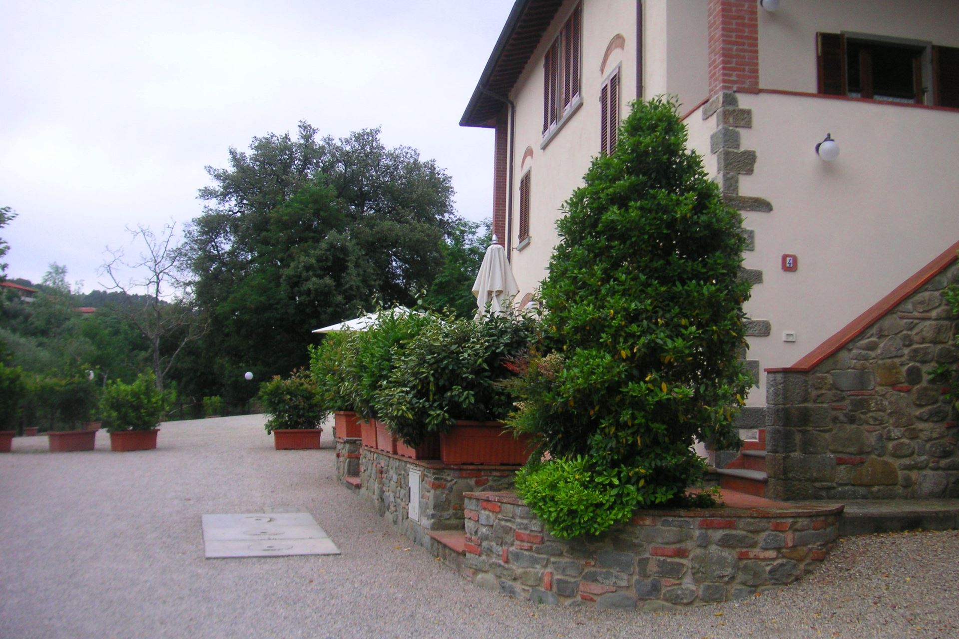 APPARTEMENTS AVEC PISCINE LA CASCATA LORO CIUFFENNA TOSCANA