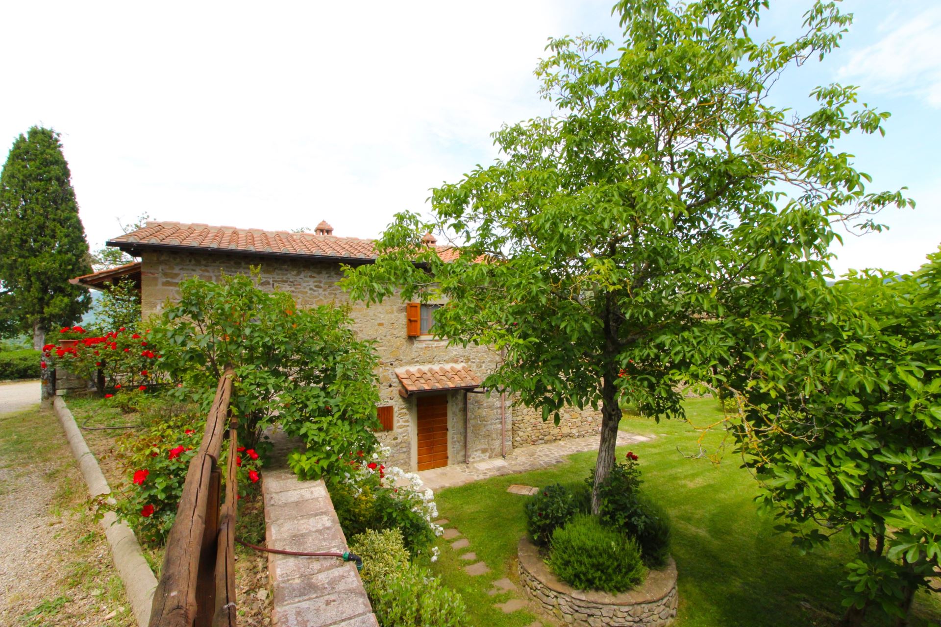 Borgo Usciano sleeps 20