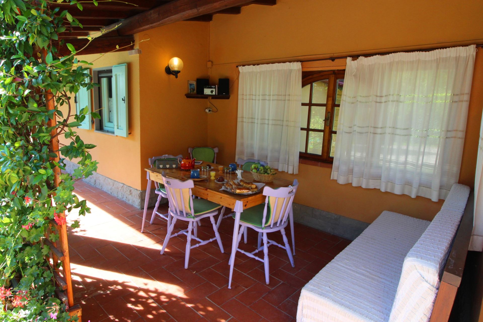 VILLEN MIT POOL PAGLIAZZONE BUCINE TOSCANA