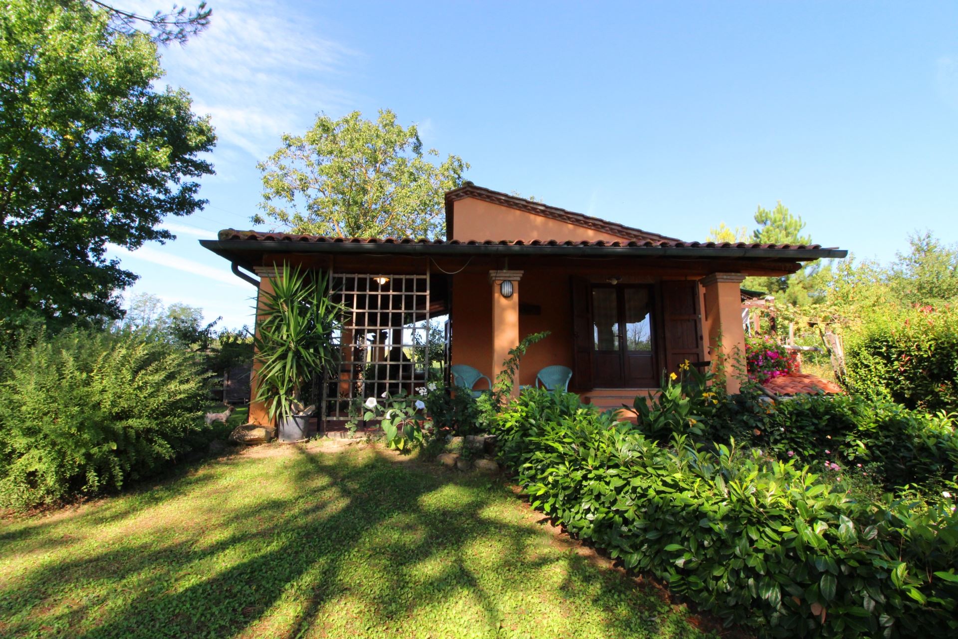 VILLEN MIT POOL PAGLIAZZONE BUCINE TOSCANA