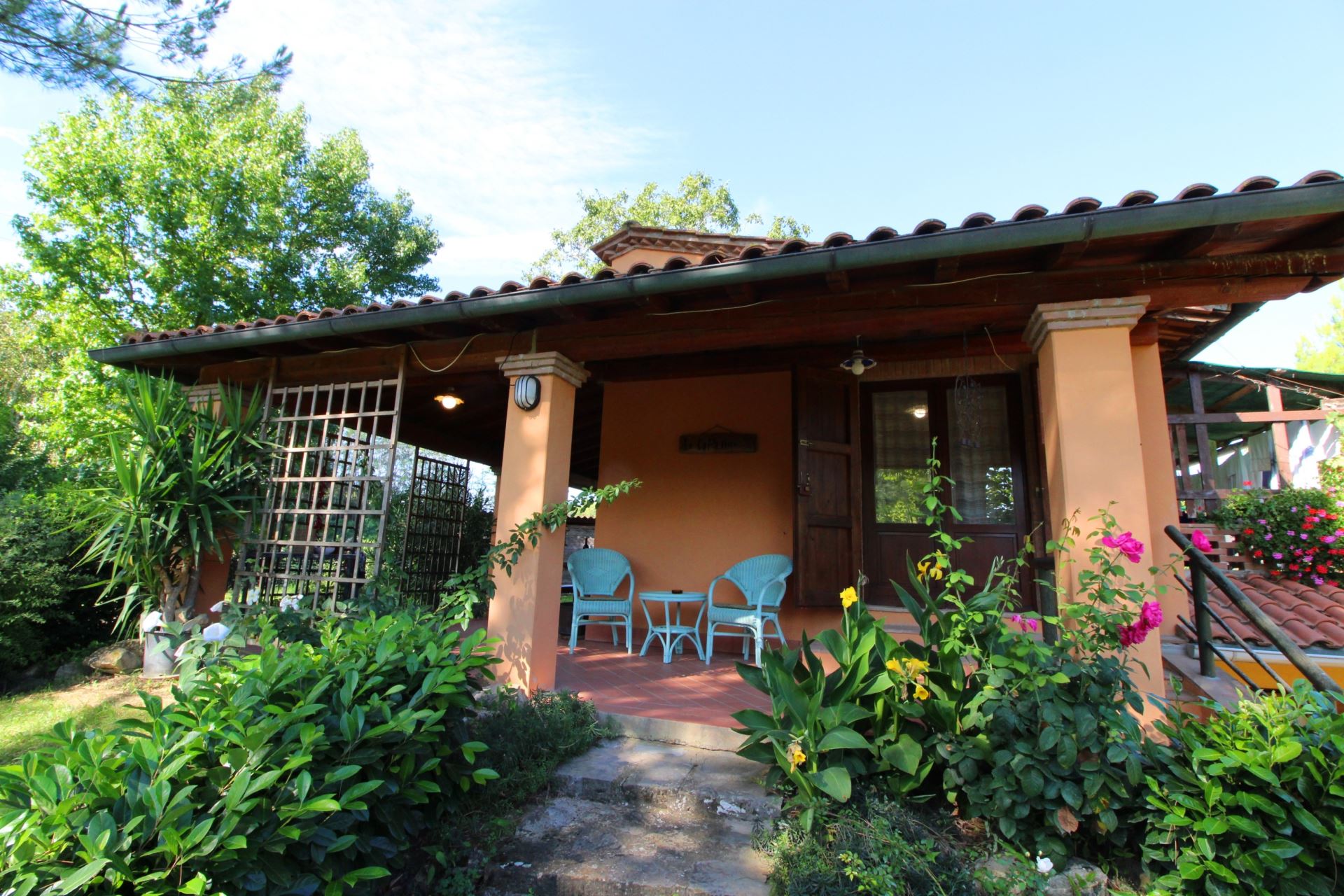 VILLEN MIT POOL PAGLIAZZONE BUCINE TOSCANA
