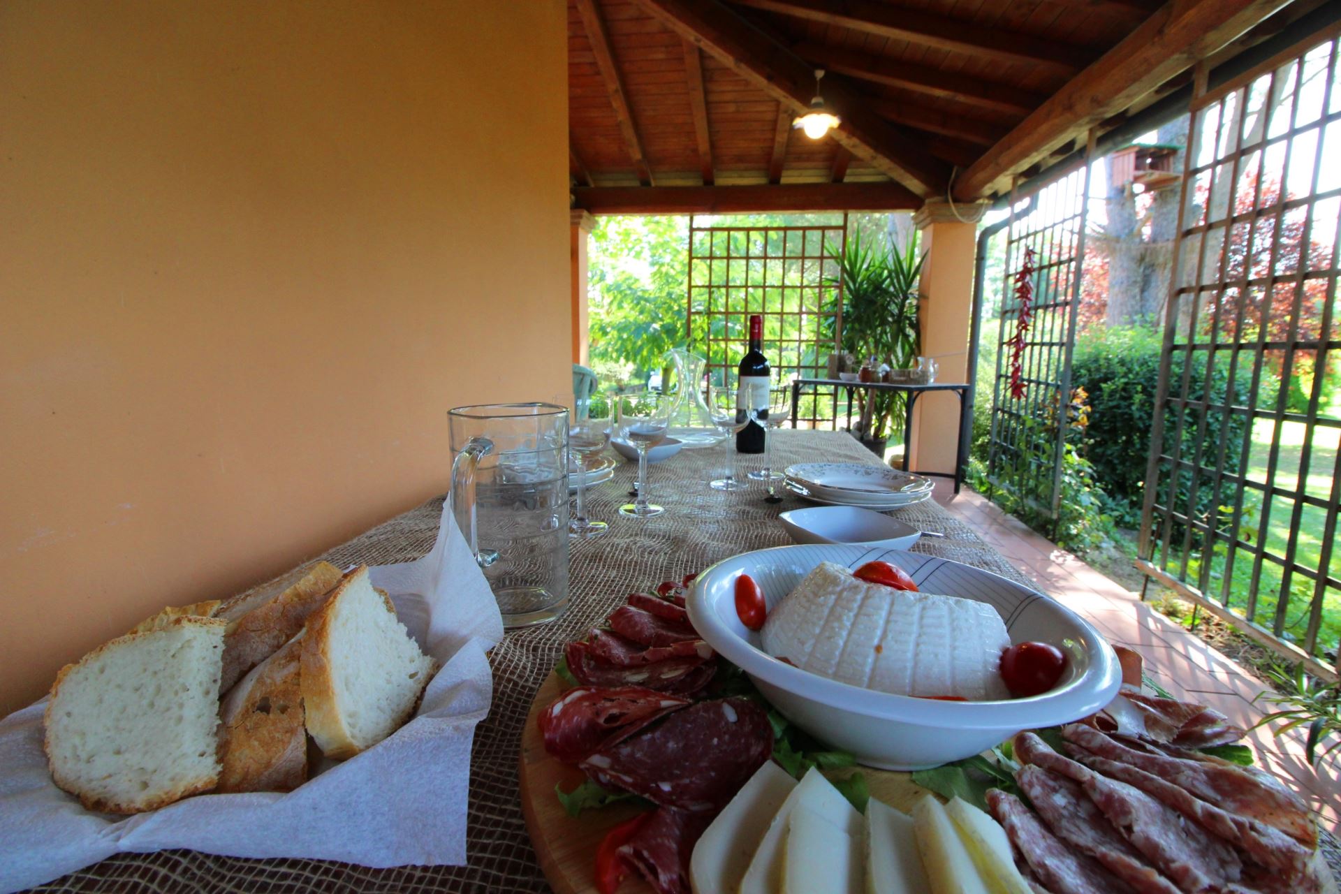 VILLEN MIT POOL PAGLIAZZONE BUCINE TOSCANA
