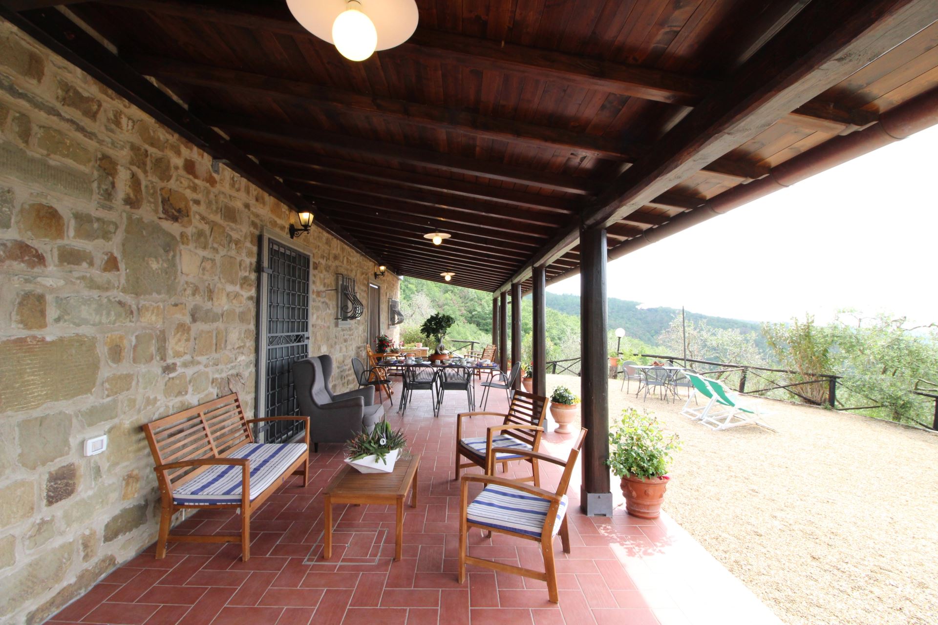 VILLAS AVEC PISCINE CA DI VESTRO 6 LORO CIUFFENNA TOSCANA