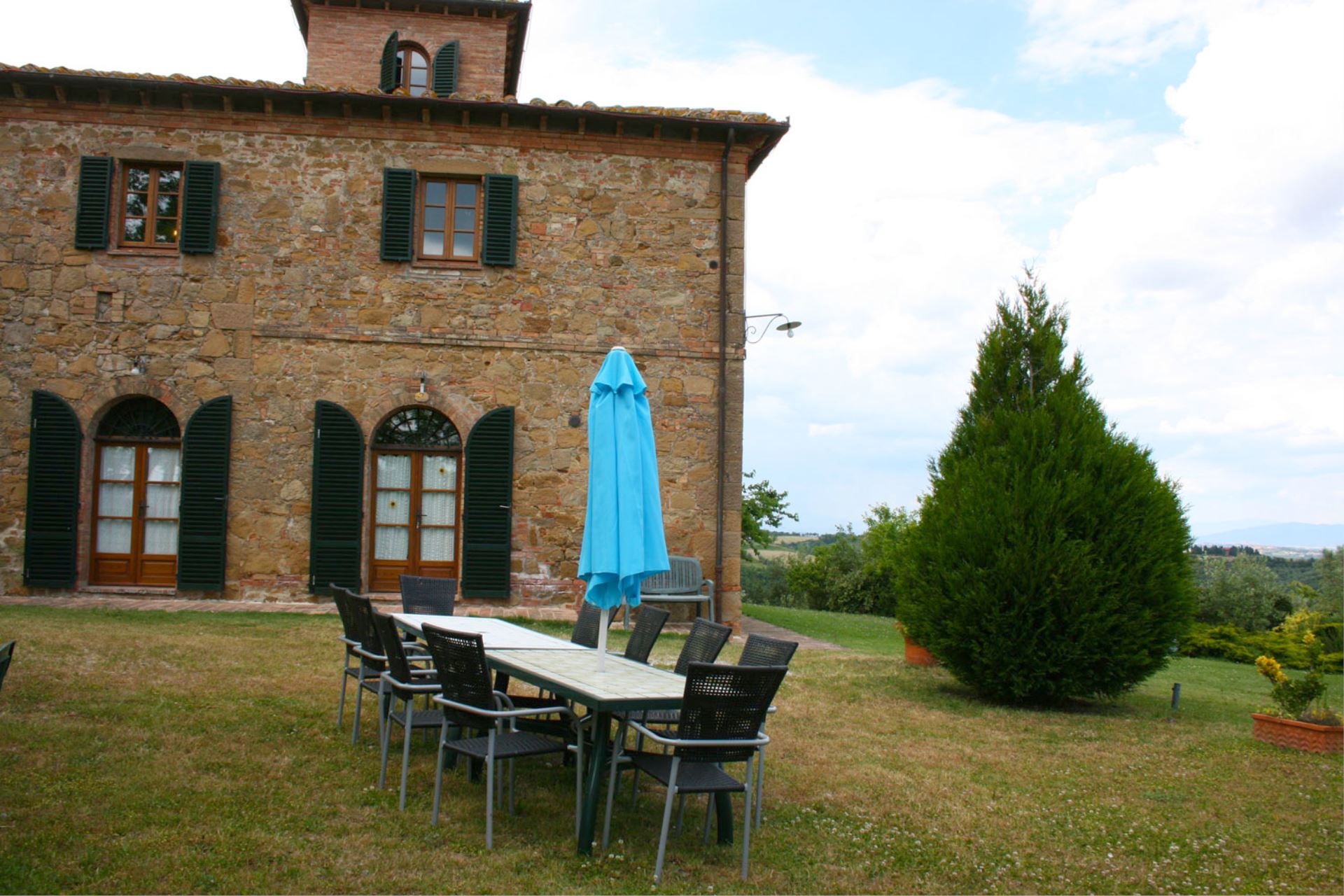 VILLAS WITH POOL IL POGGIARONE MONTEPULCIANO TOSCANA