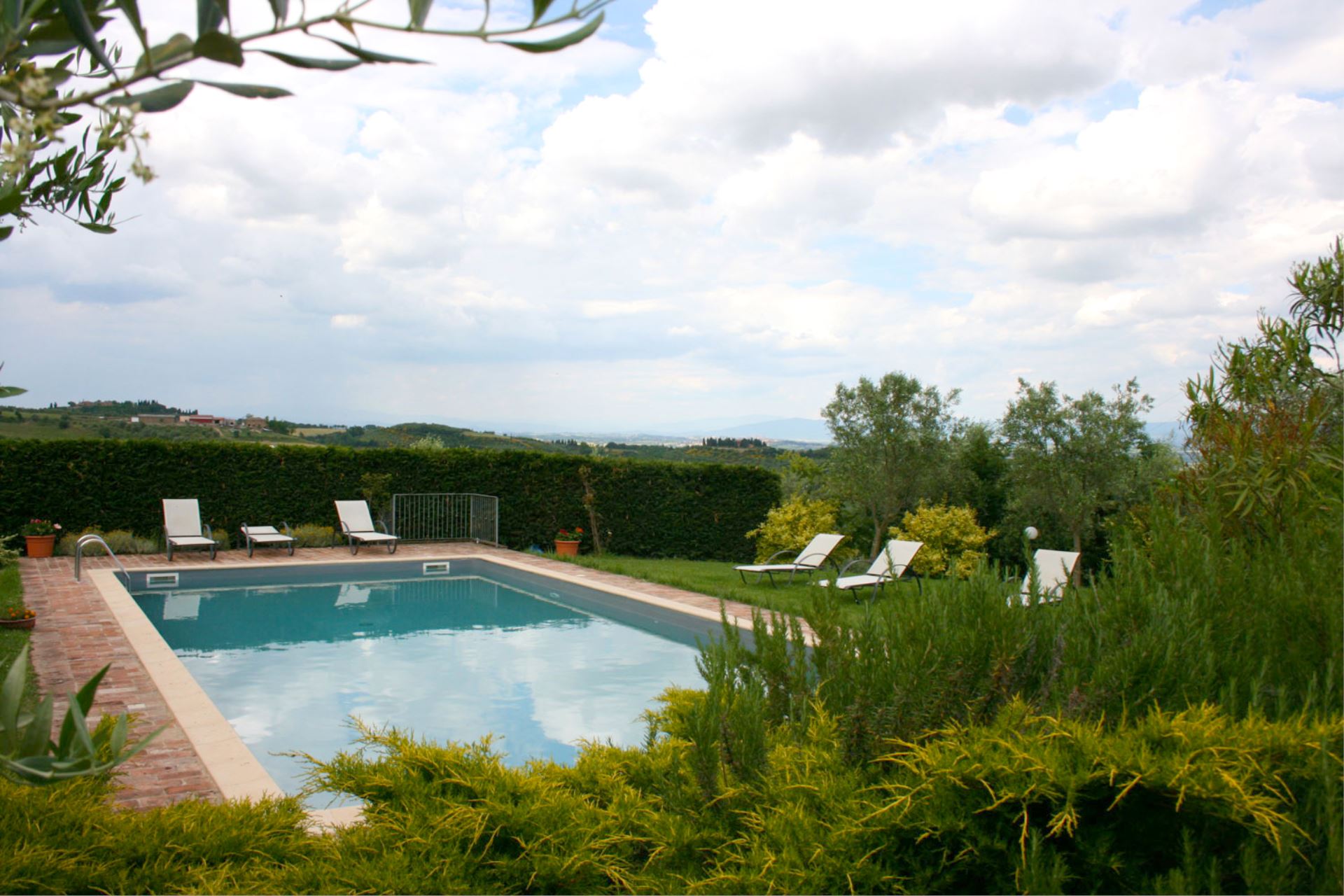 VILLAS WITH POOL IL POGGIARONE MONTEPULCIANO TOSCANA