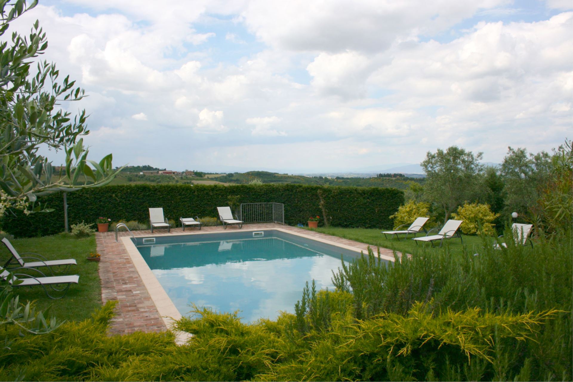 VILLAS WITH POOL IL POGGIARONE MONTEPULCIANO TOSCANA
