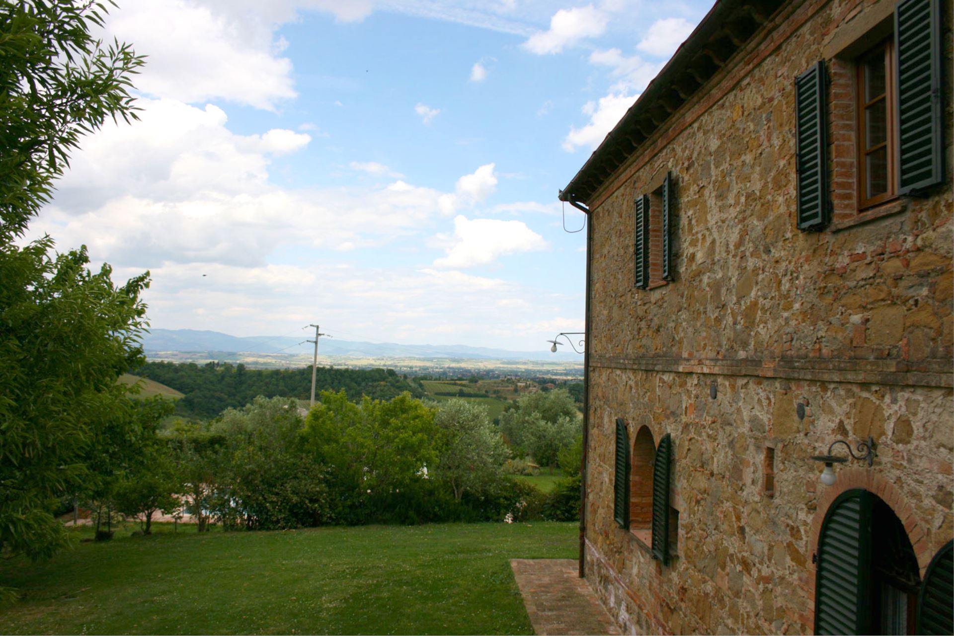 VILLAS WITH POOL IL POGGIARONE MONTEPULCIANO TOSCANA
